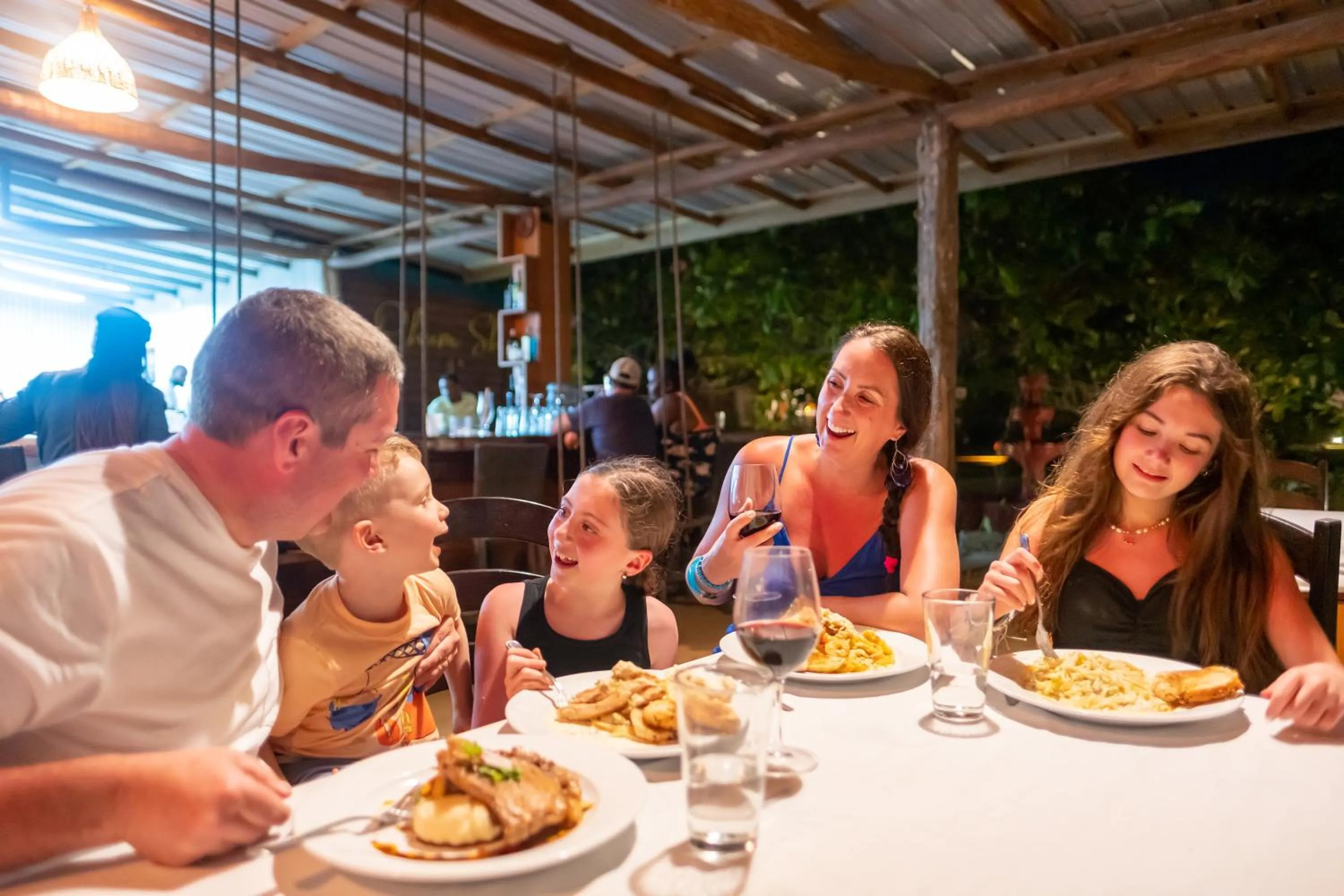 Restaurant/places to eat in Hopkins Bay Belize a Muy'Ono Resort