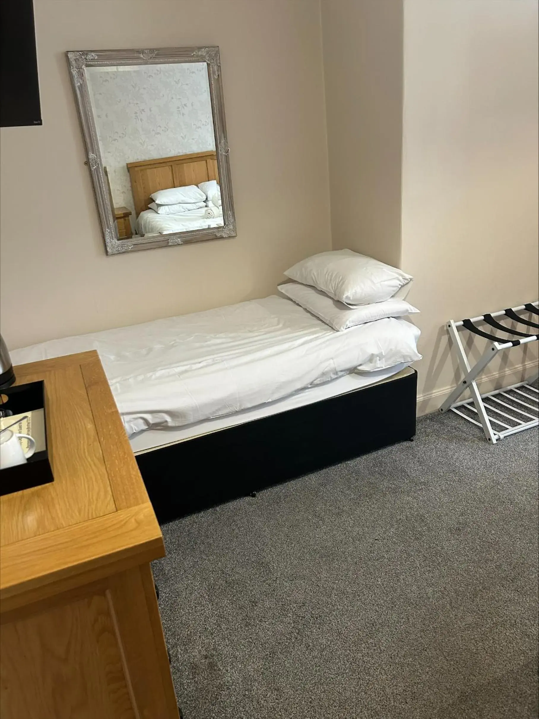 Double or Twin Room with Private Bathroom in Whisky Capital Inn Double or Twin Room with Private Bathroom in Whisky Capital Inn