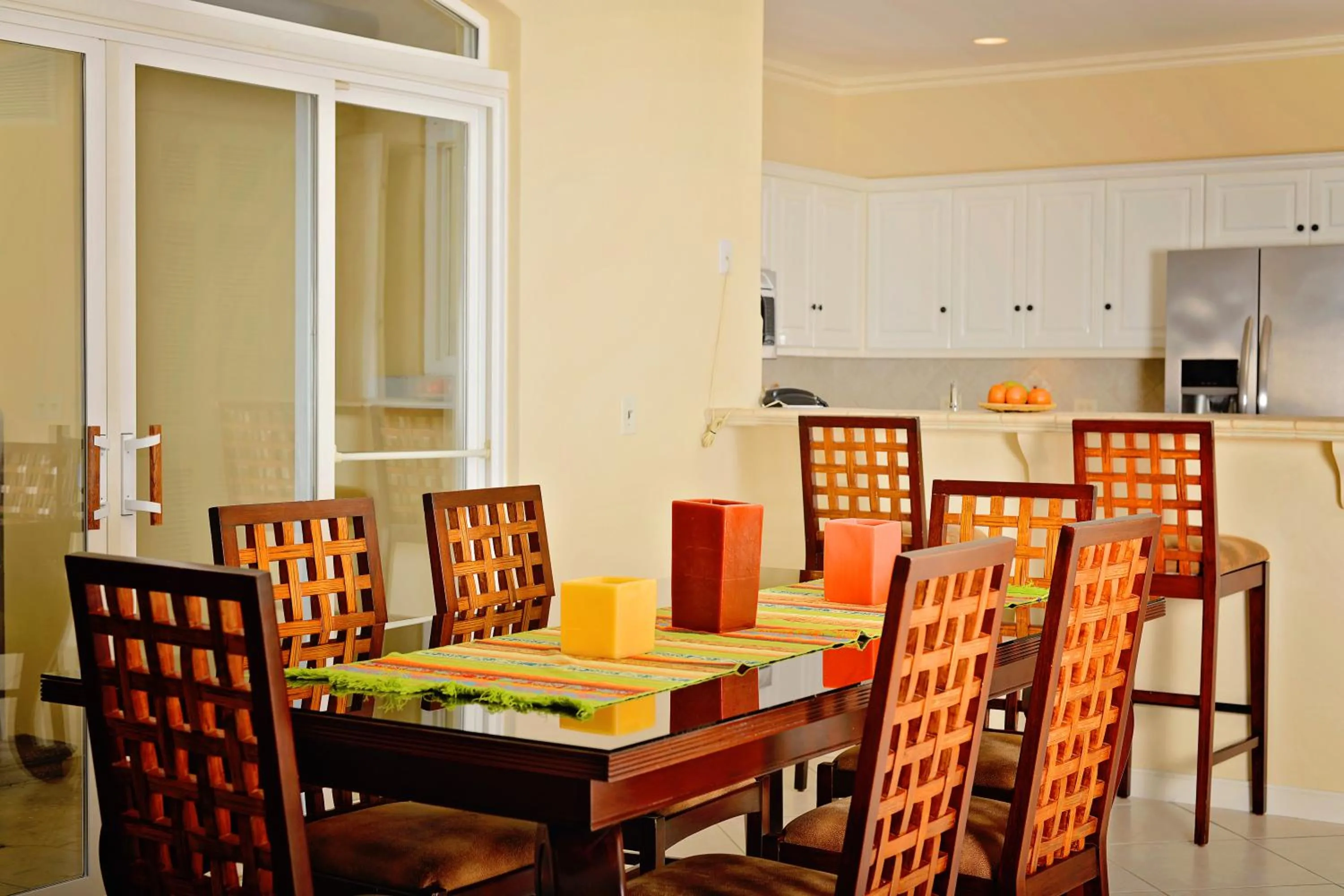 Dining area in HRG Condos at Los Sueños
