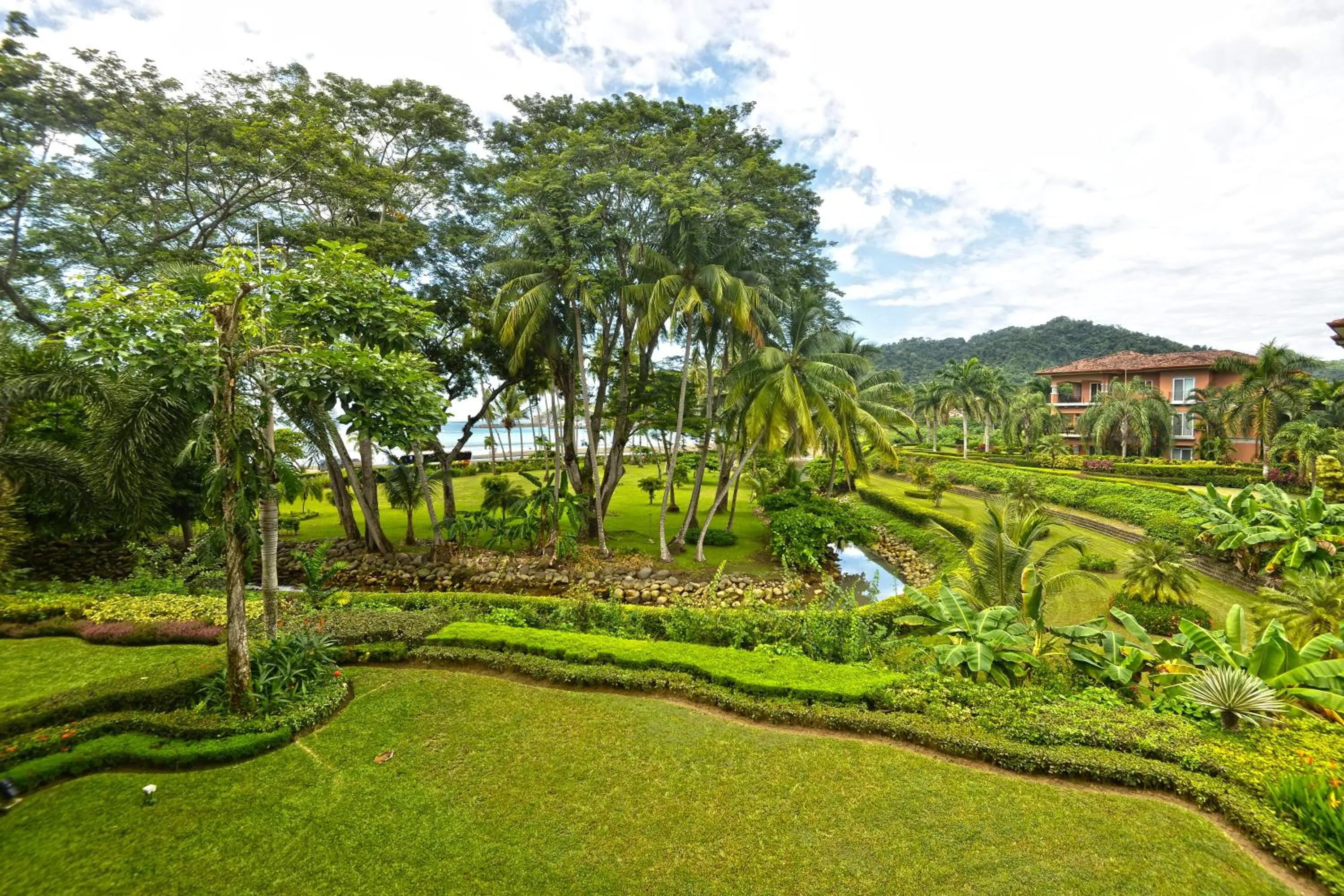 Garden in HRG Condos at Los Sueños