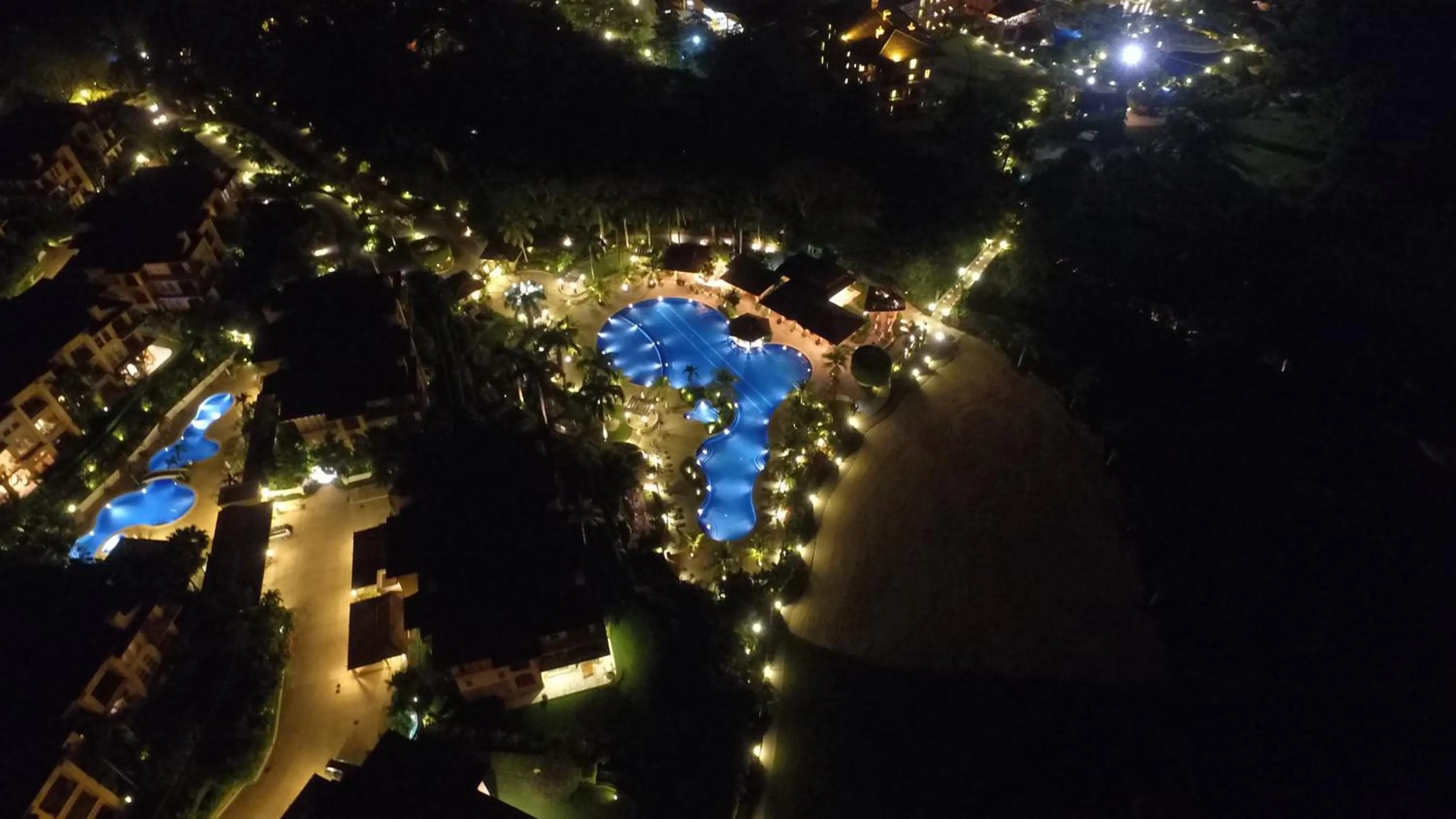 Restaurant/places to eat in HRG Condos at Los Sueños