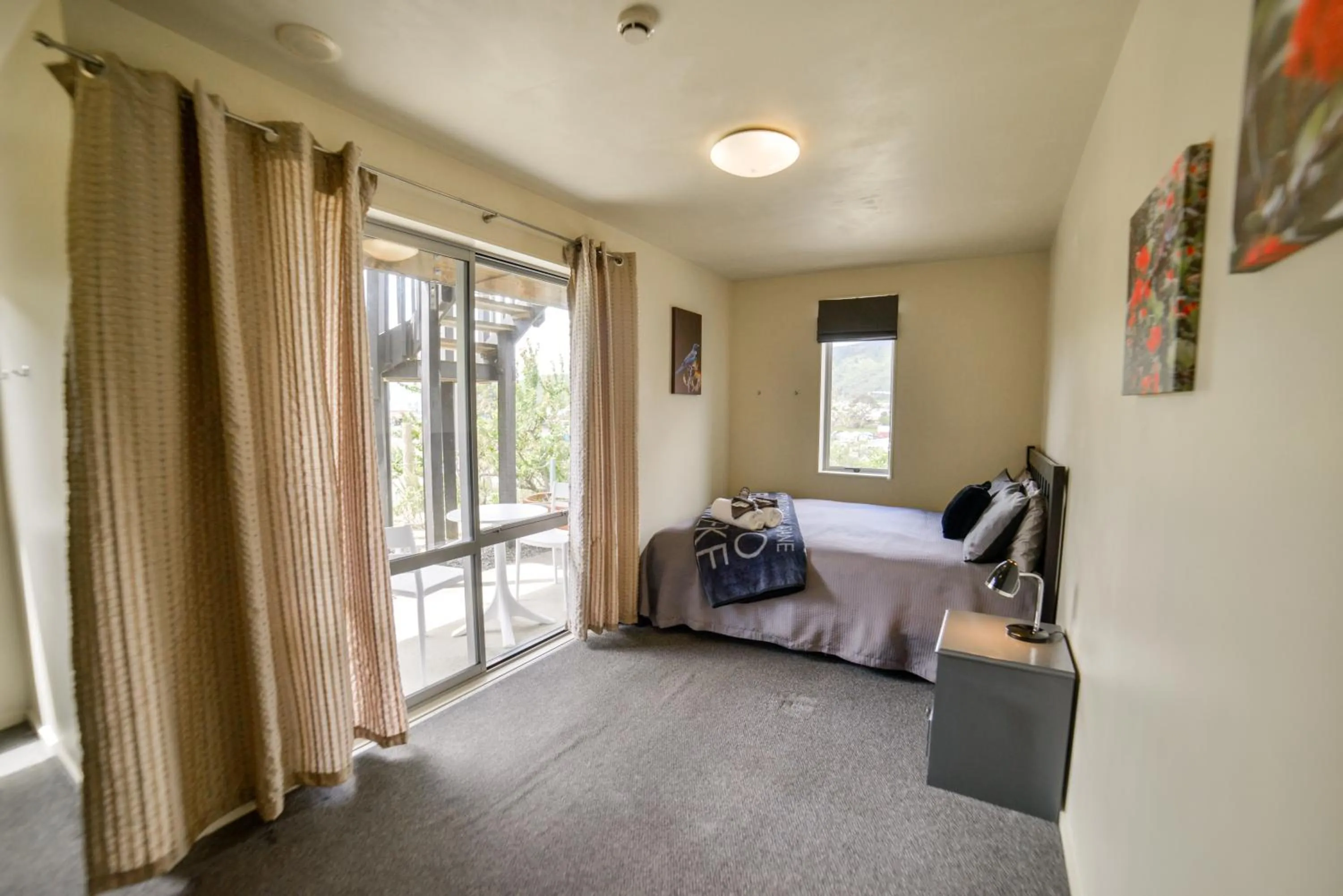 Bed in Tombstone Motel, Lodge & Backpackers