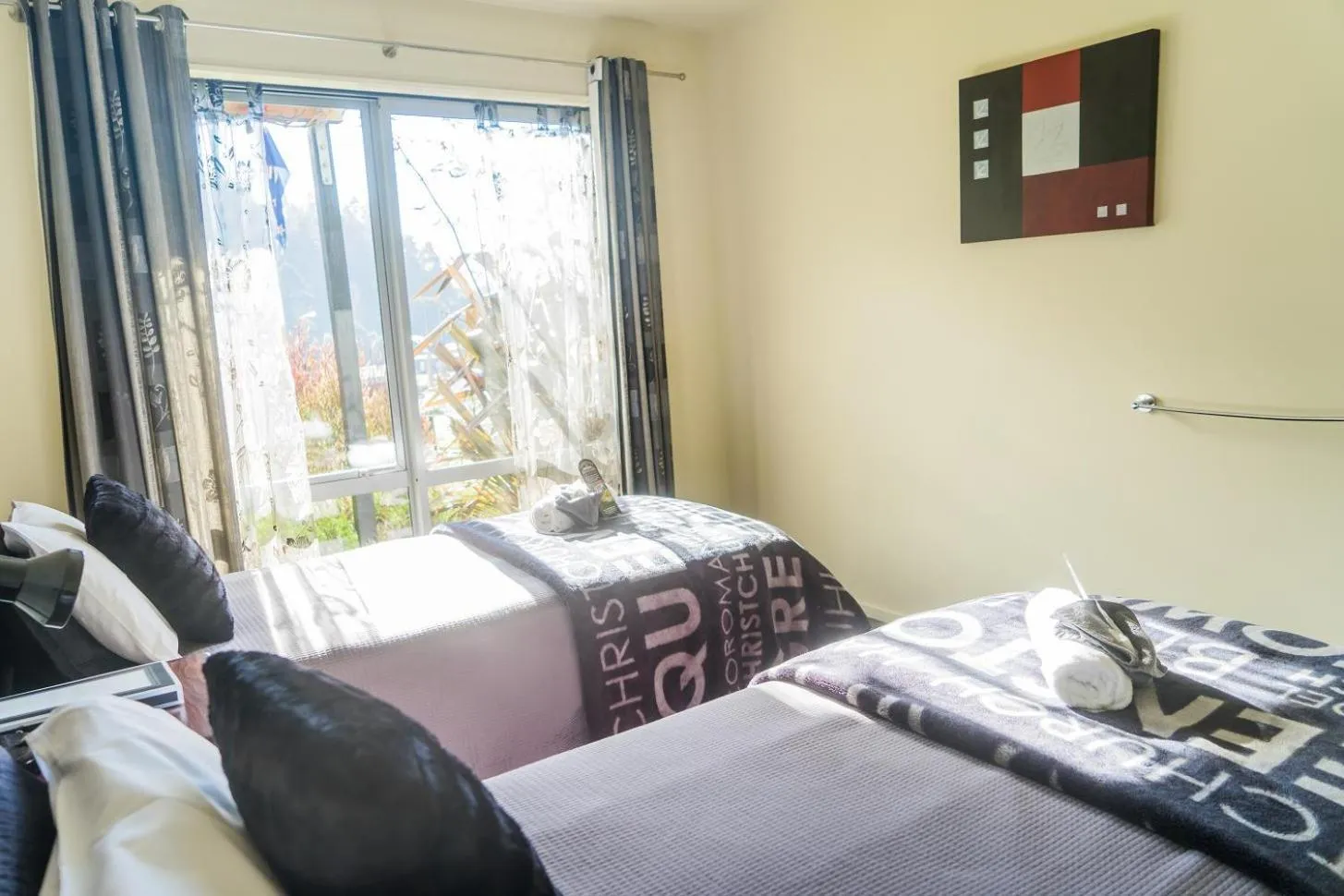 Bed in Tombstone Motel, Lodge & Backpackers