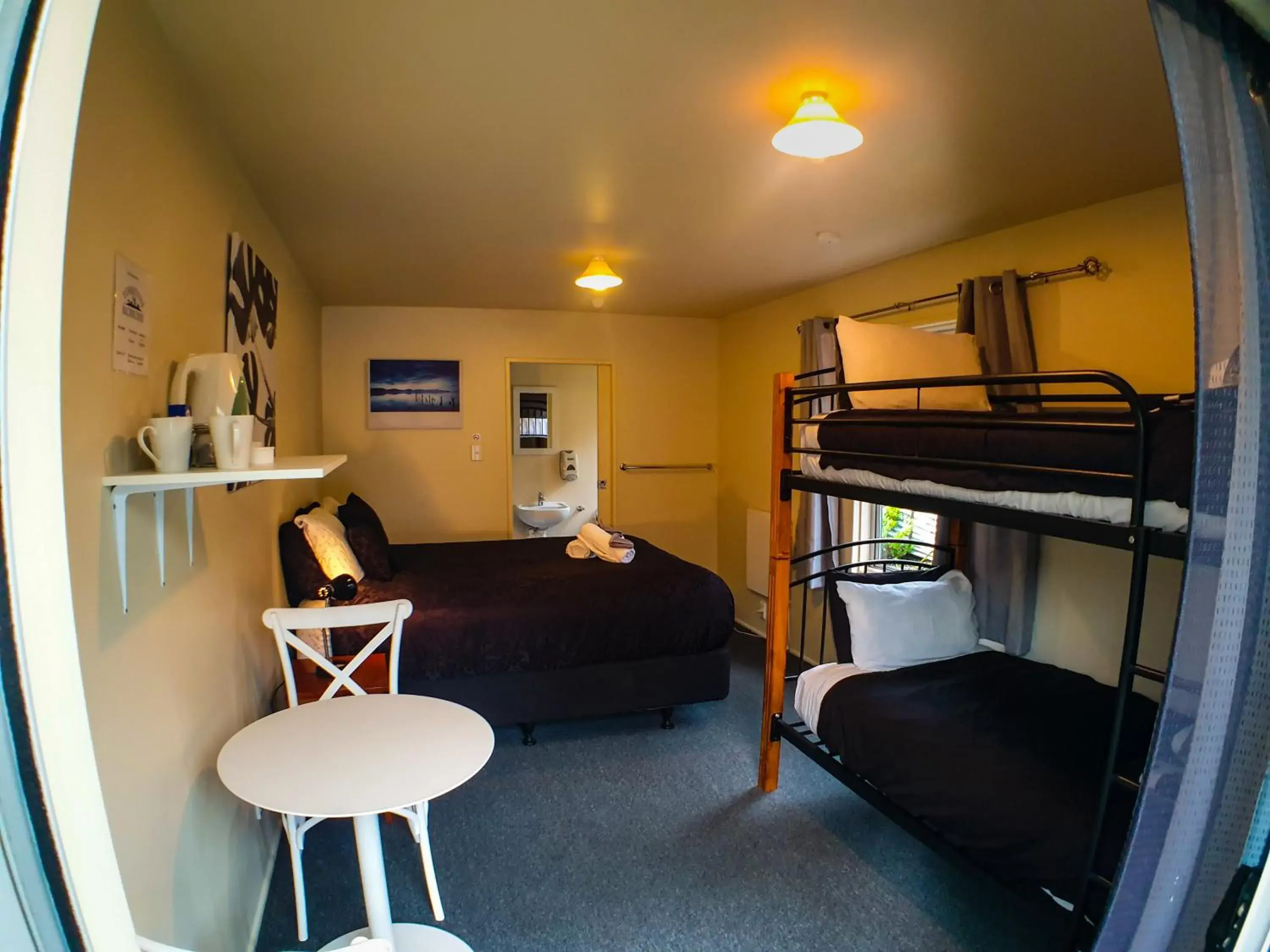 Family Room in Tombstone Motel, Lodge & Backpackers Family Room in Tombstone Motel, Lodge & Backpackers