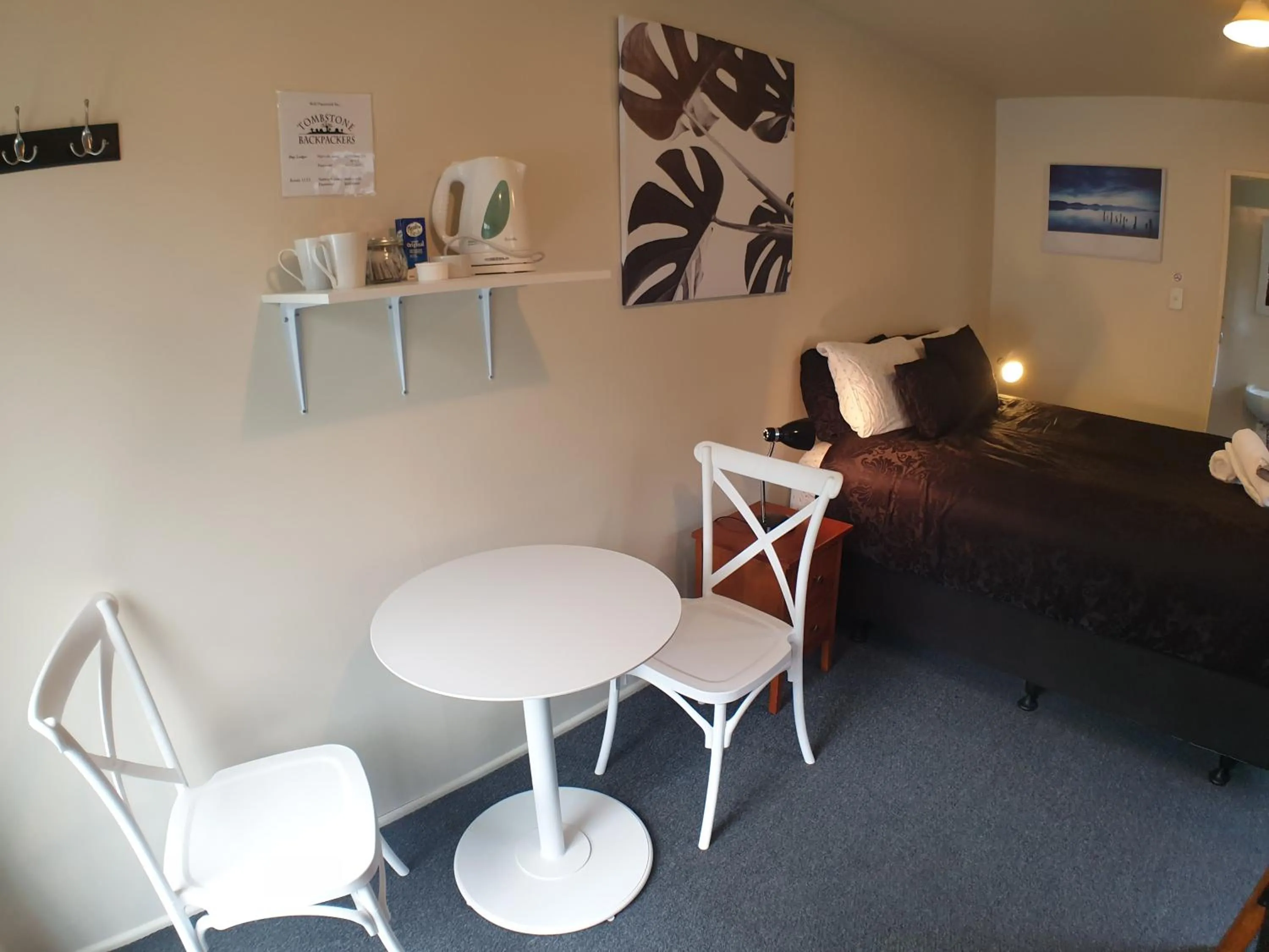 Tombstone Motel, Lodge & Backpackers