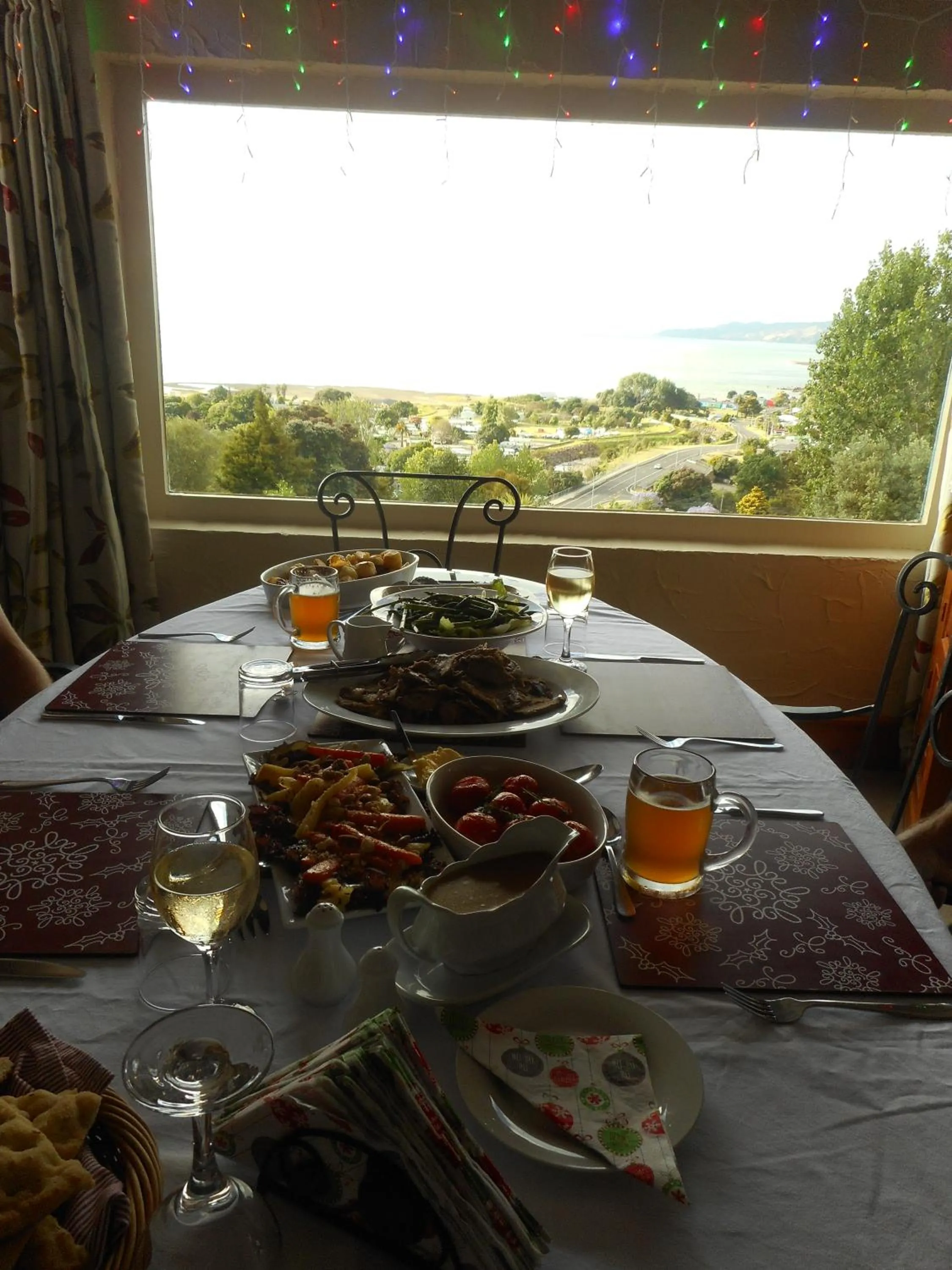 Dinner in Te Aputa Lodge formerly La Casa Te Puru Lodge