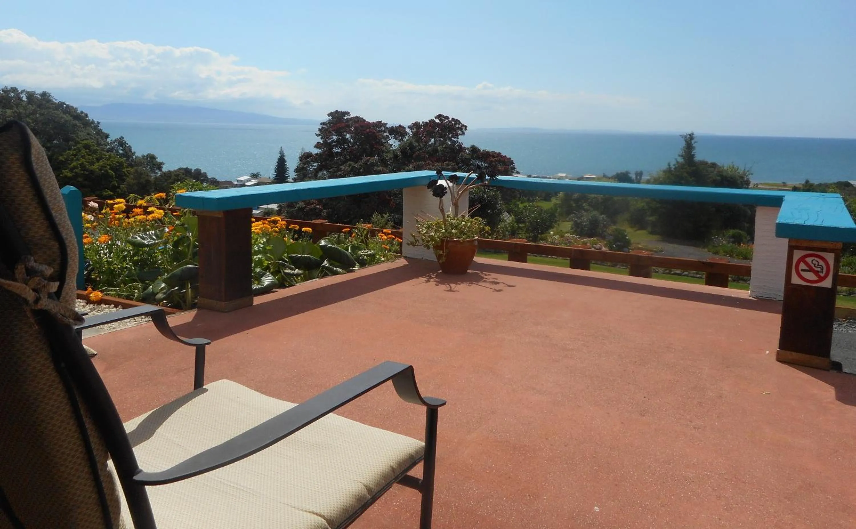 Balcony/Terrace in Te Aputa Lodge formerly La Casa Te Puru Lodge
