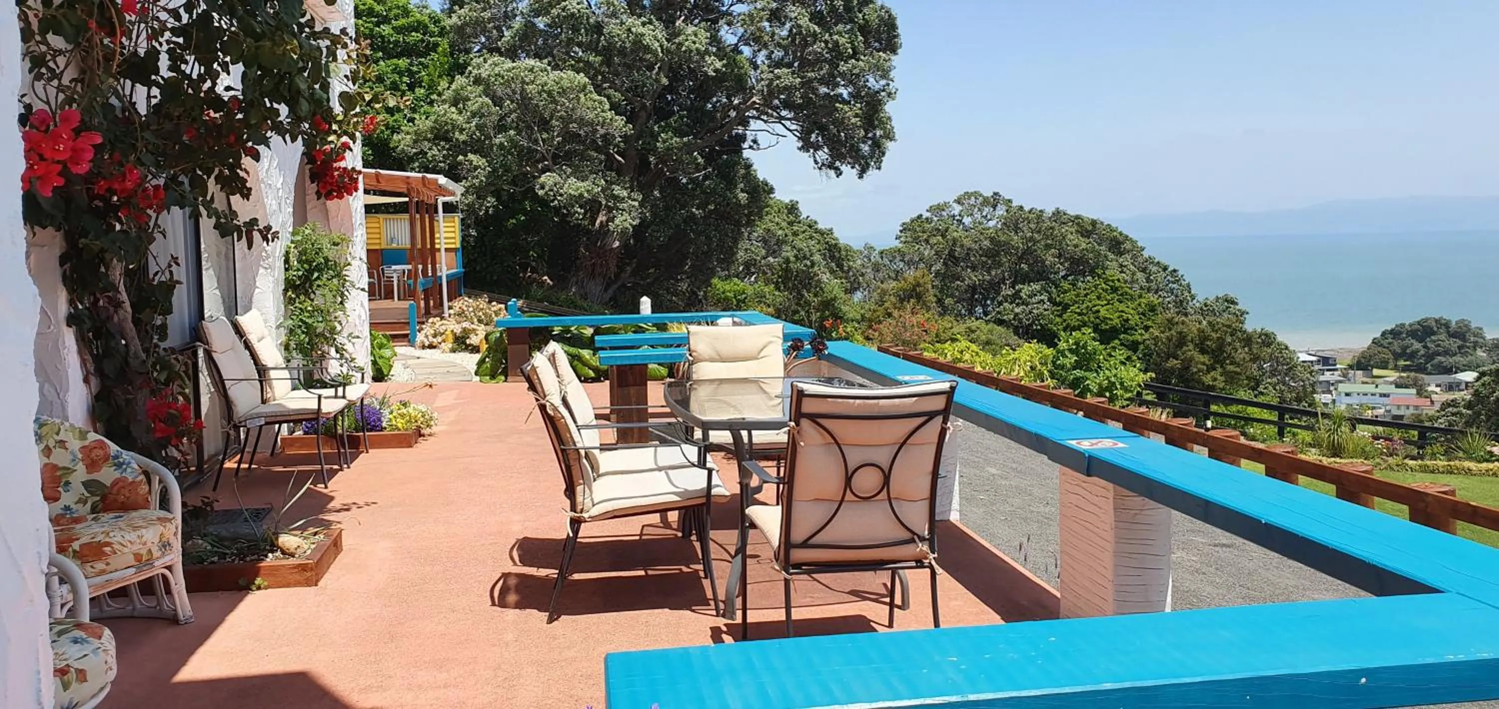 Balcony/Terrace in Te Aputa Lodge formerly La Casa Te Puru Lodge
