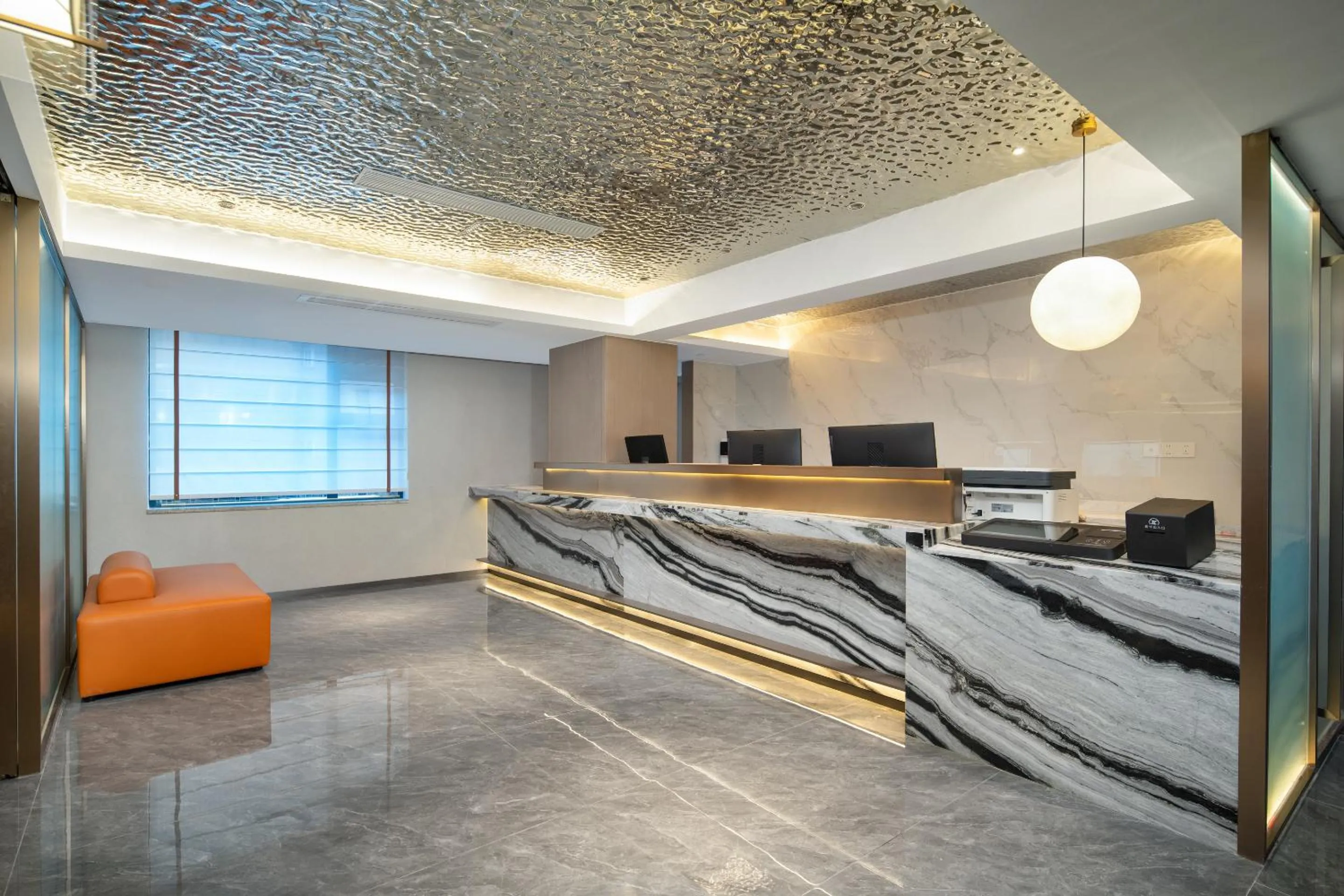 Lobby or reception in Yizhi Hotel Changgang Metro Station - Free Shuttle Bus during Canton Fair