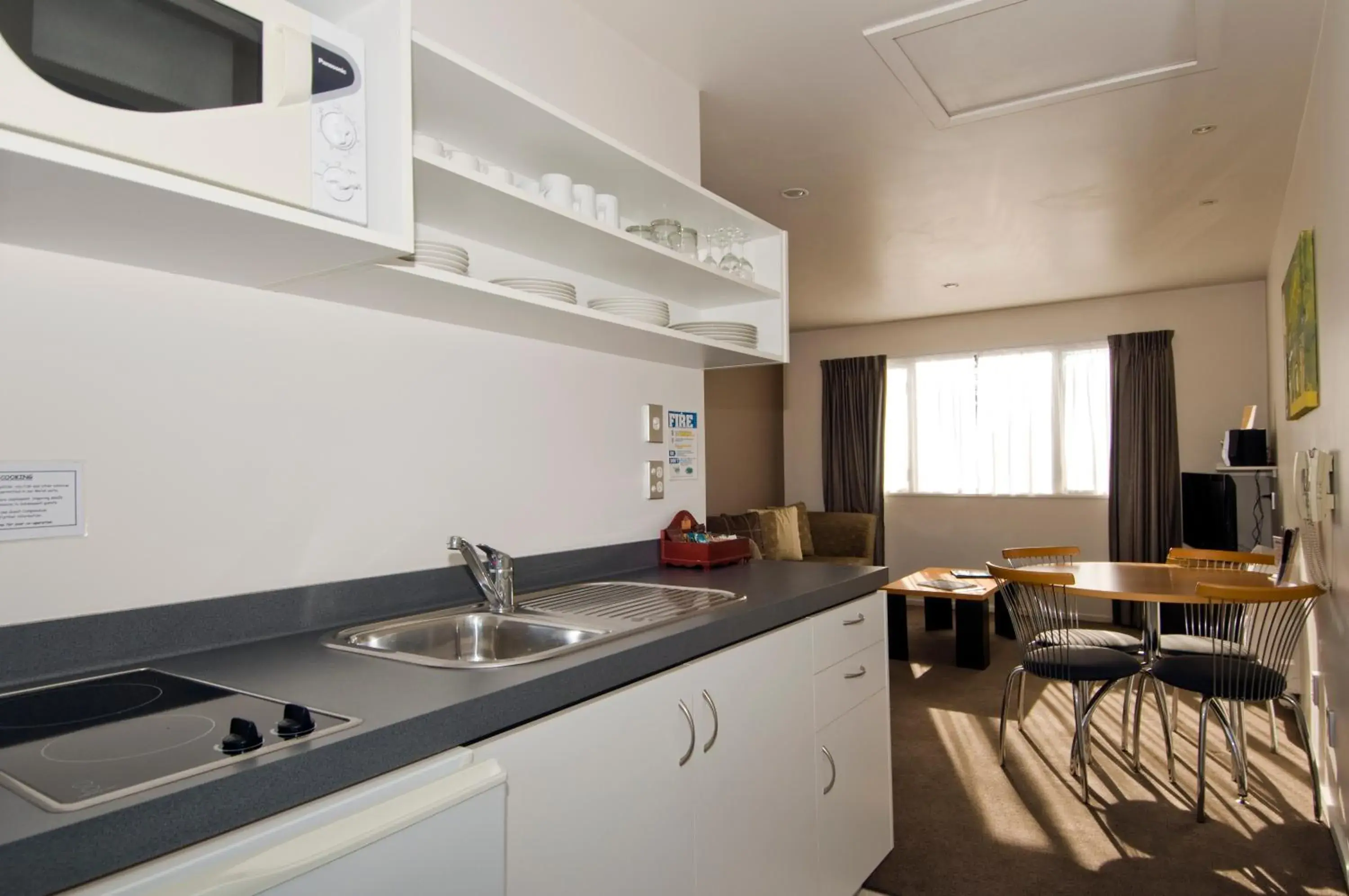 Two-Bedroom Suite with Spa Bath in FYFFE on Riccarton Two-Bedroom Suite with Spa Bath in FYFFE on Riccarton