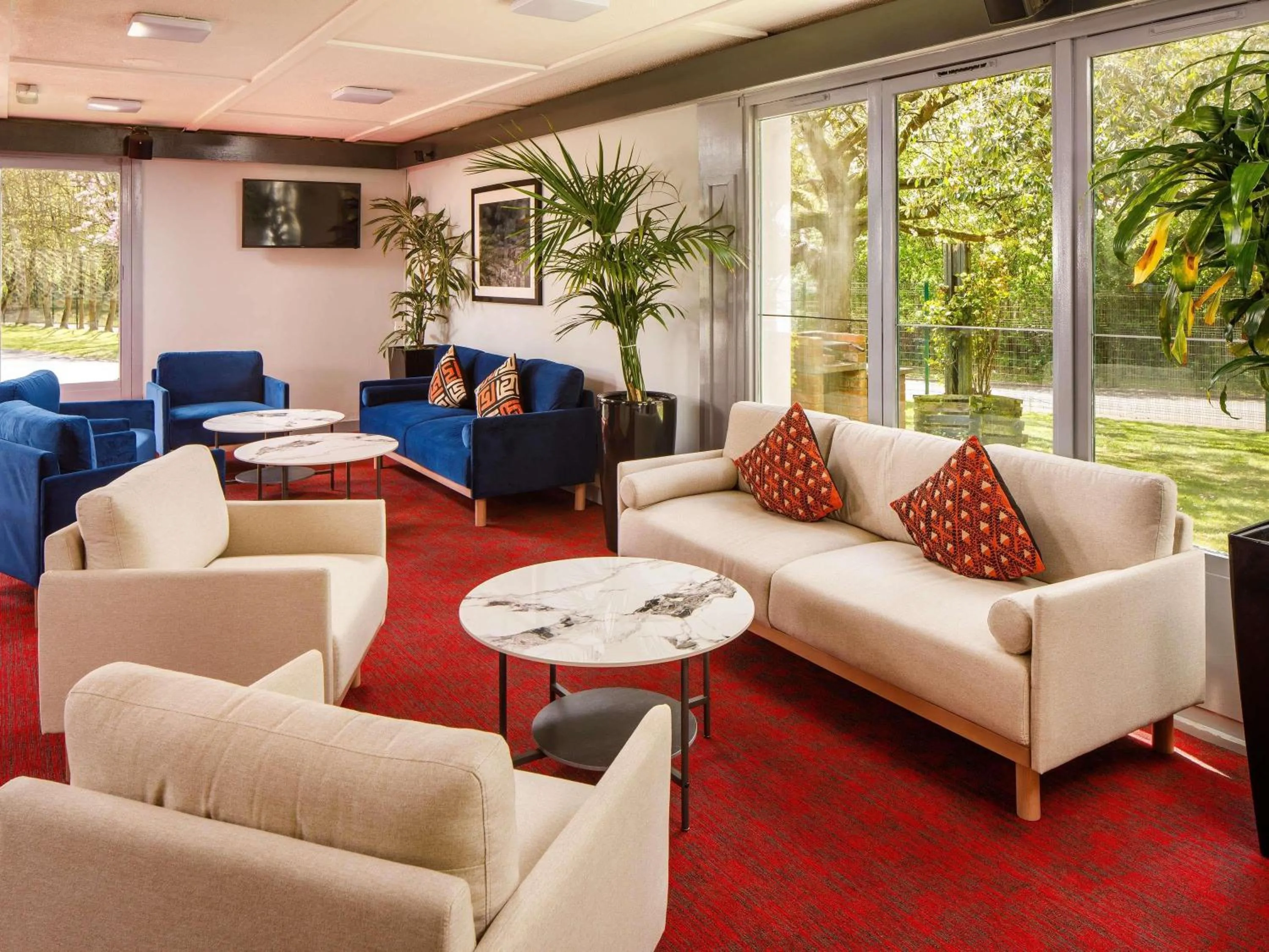 Lounge or bar in ibis Coventry South