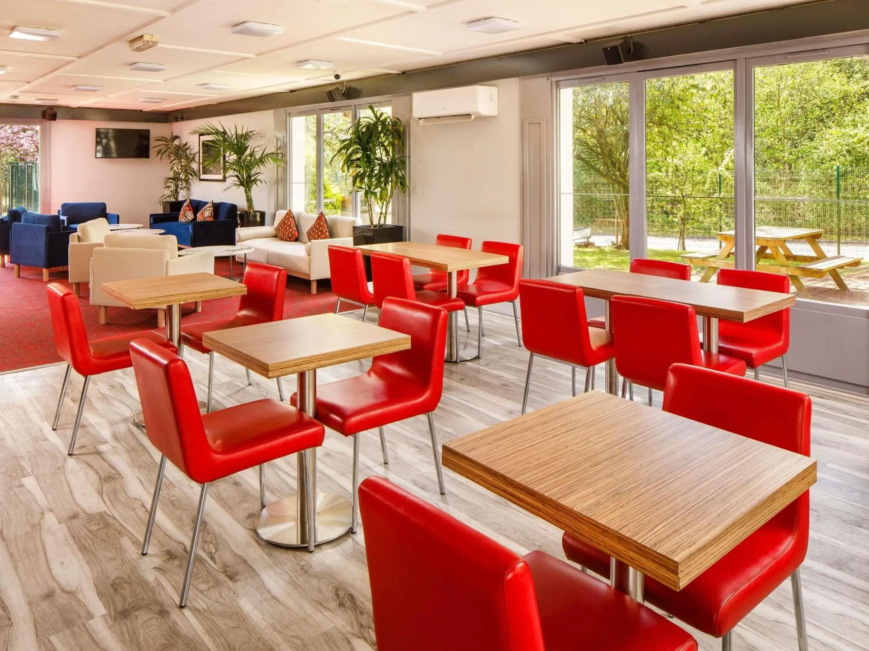 Restaurant/places to eat in ibis Coventry South Restaurant/places to eat in ibis Coventry South