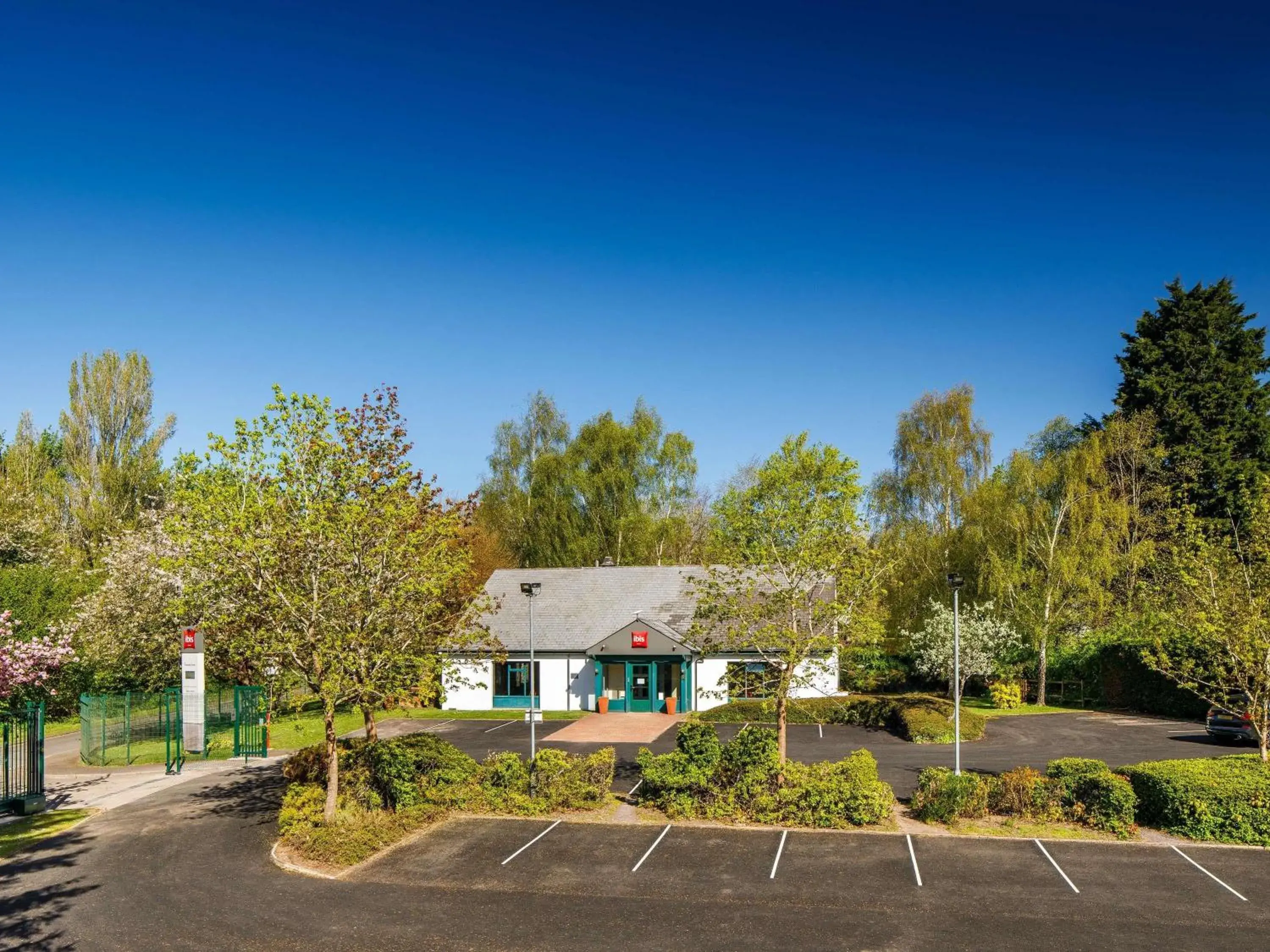 Property building in ibis Coventry South Property building in ibis Coventry South