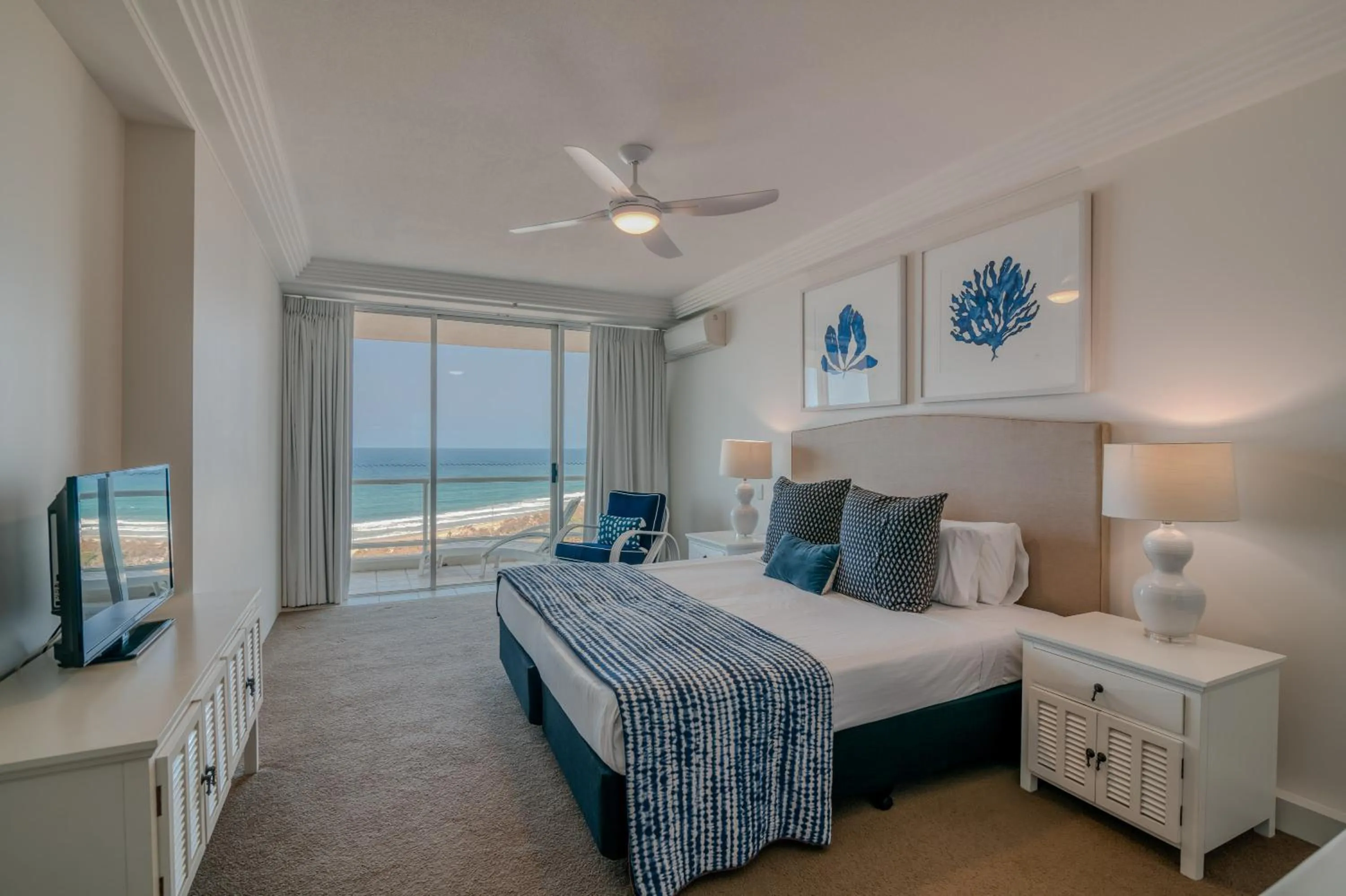 Bedroom, Bed in Carmel by the Sea