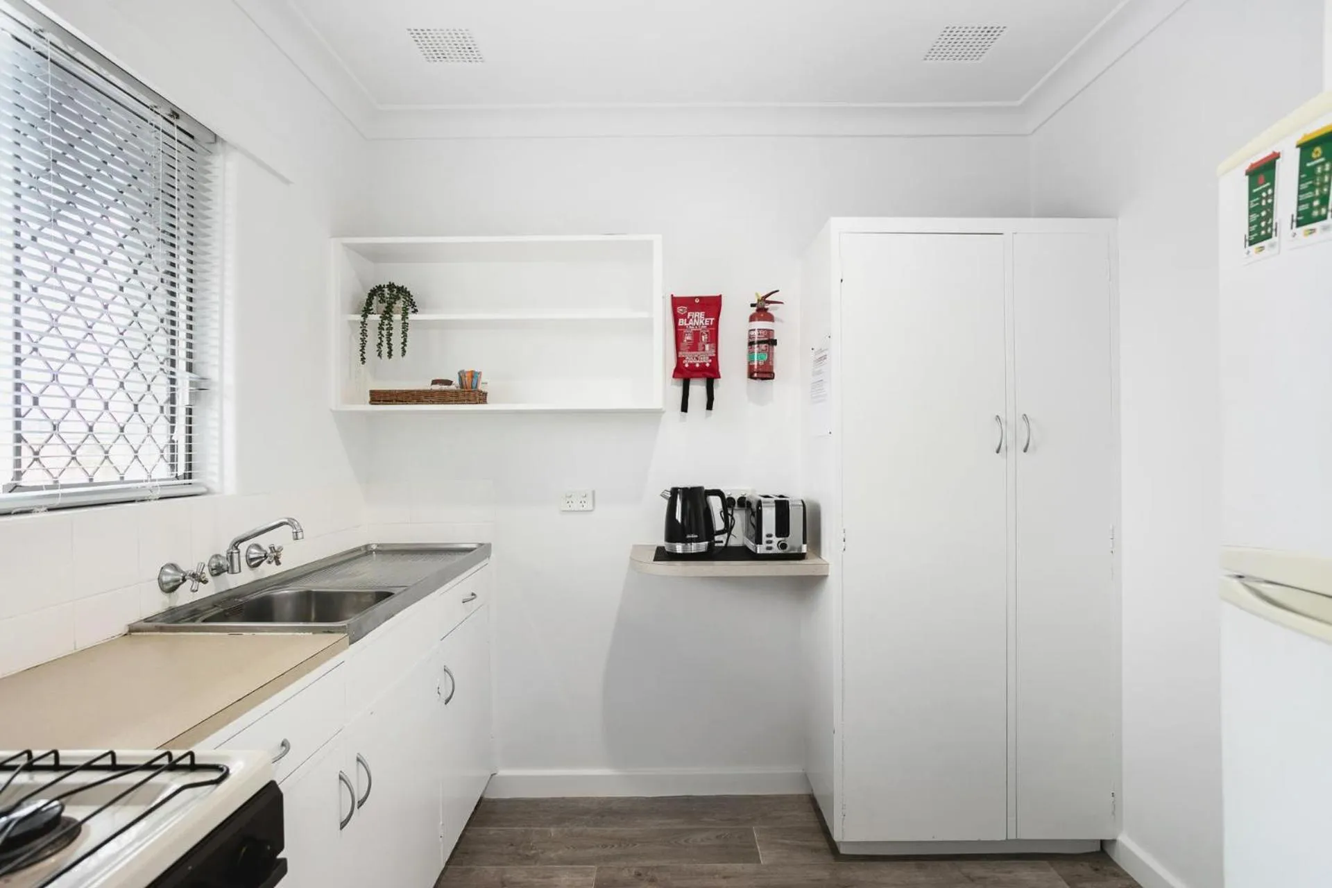 Malibu Apartments - Perth