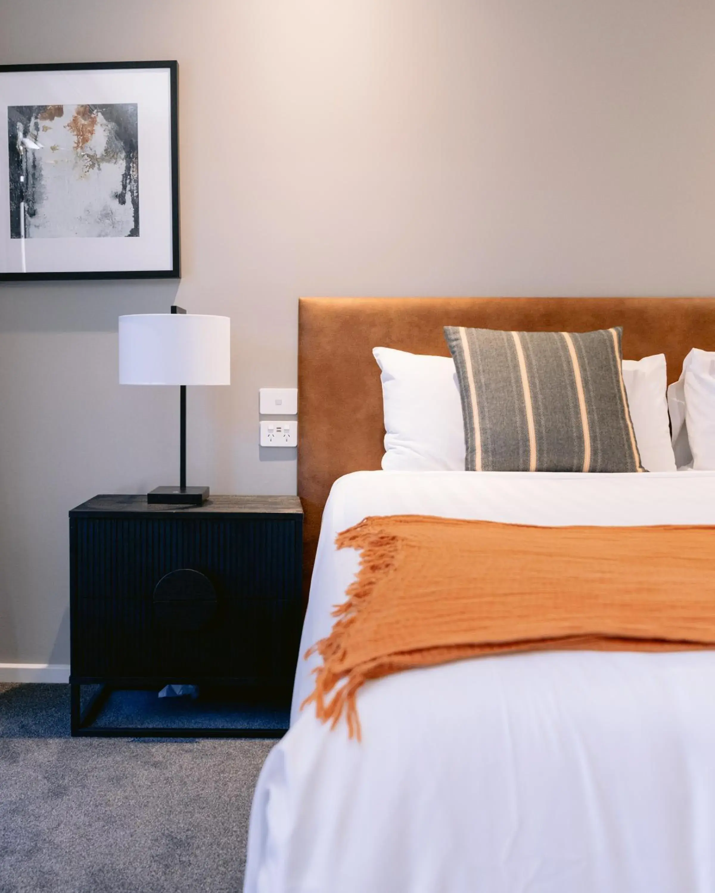 Queen Room - Disability Access in Wagga RSL Club Motel Queen Room - Disability Access in Wagga RSL Club Motel