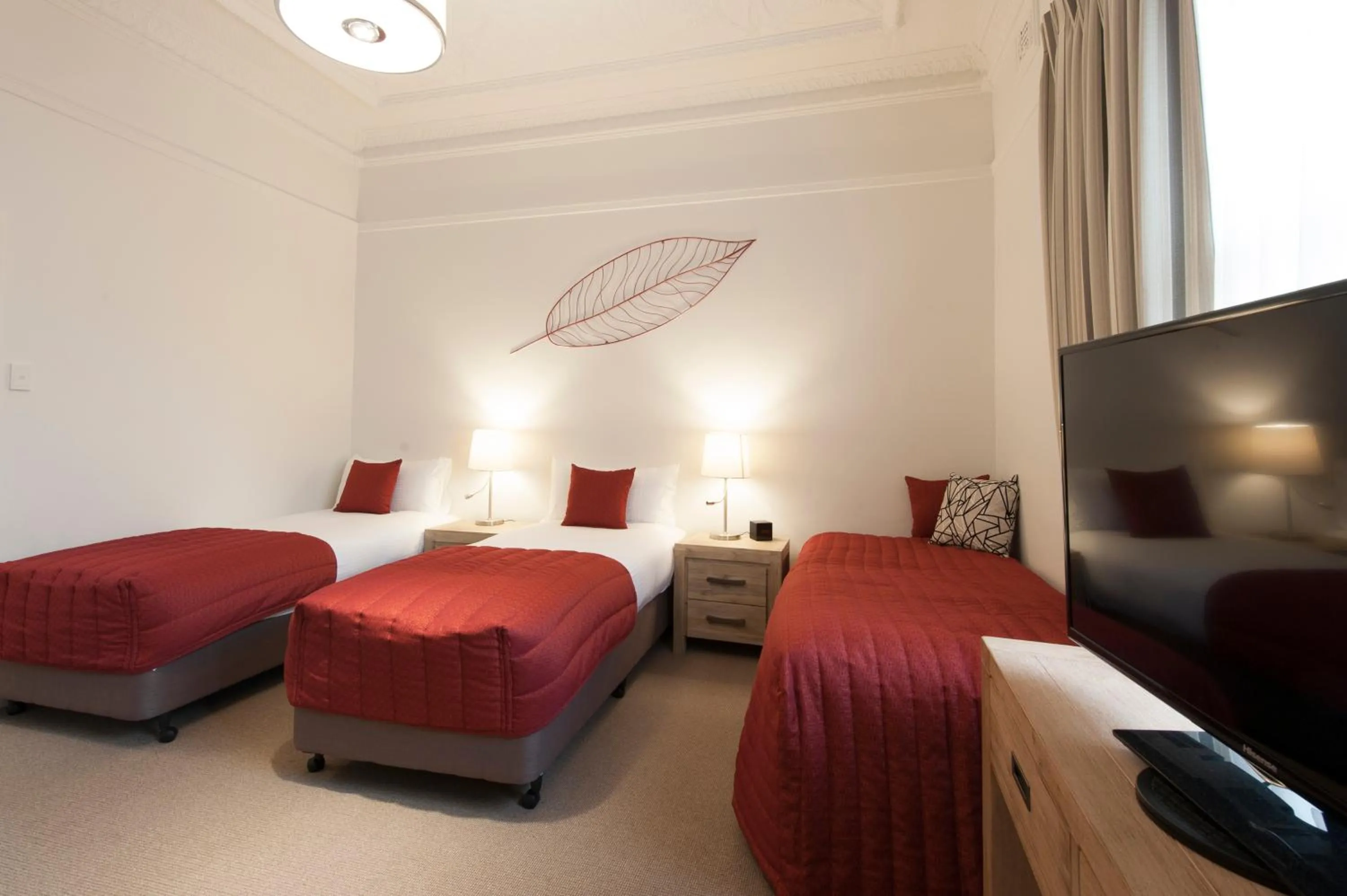 Bed in Wagga RSL Club Motel