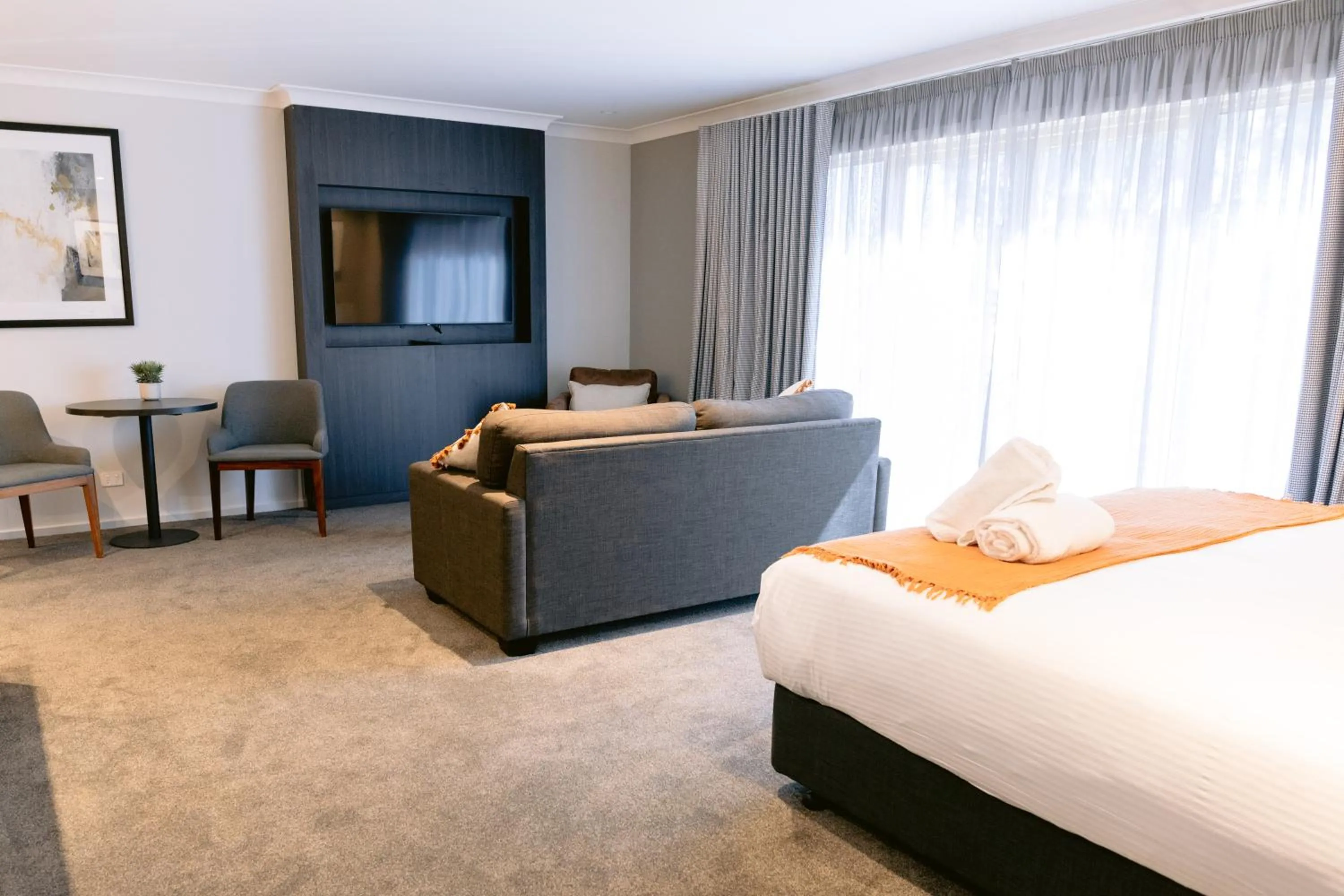 Bed in Wagga RSL Club Motel