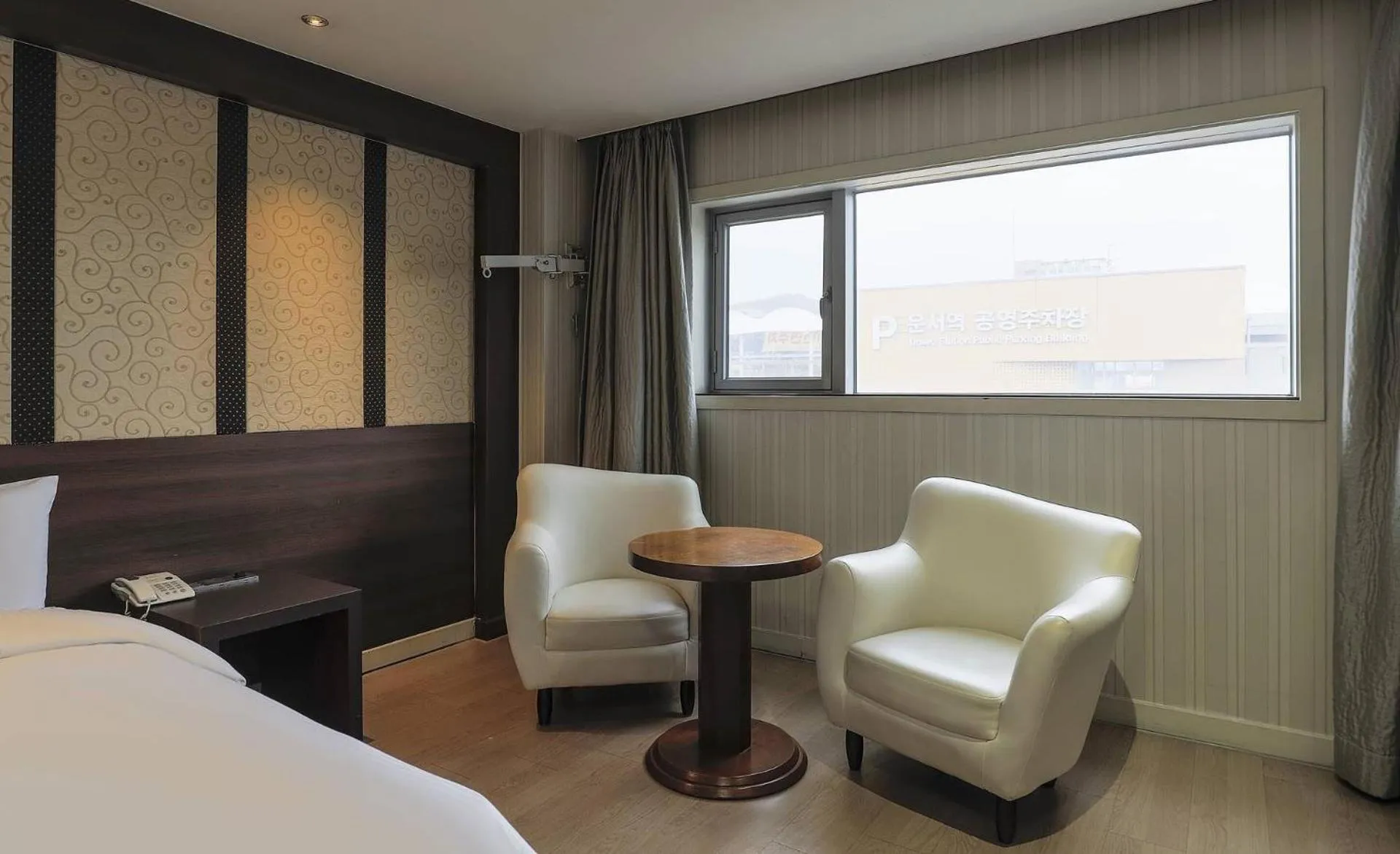Bed in Incheon Airport Hotel Zeumes