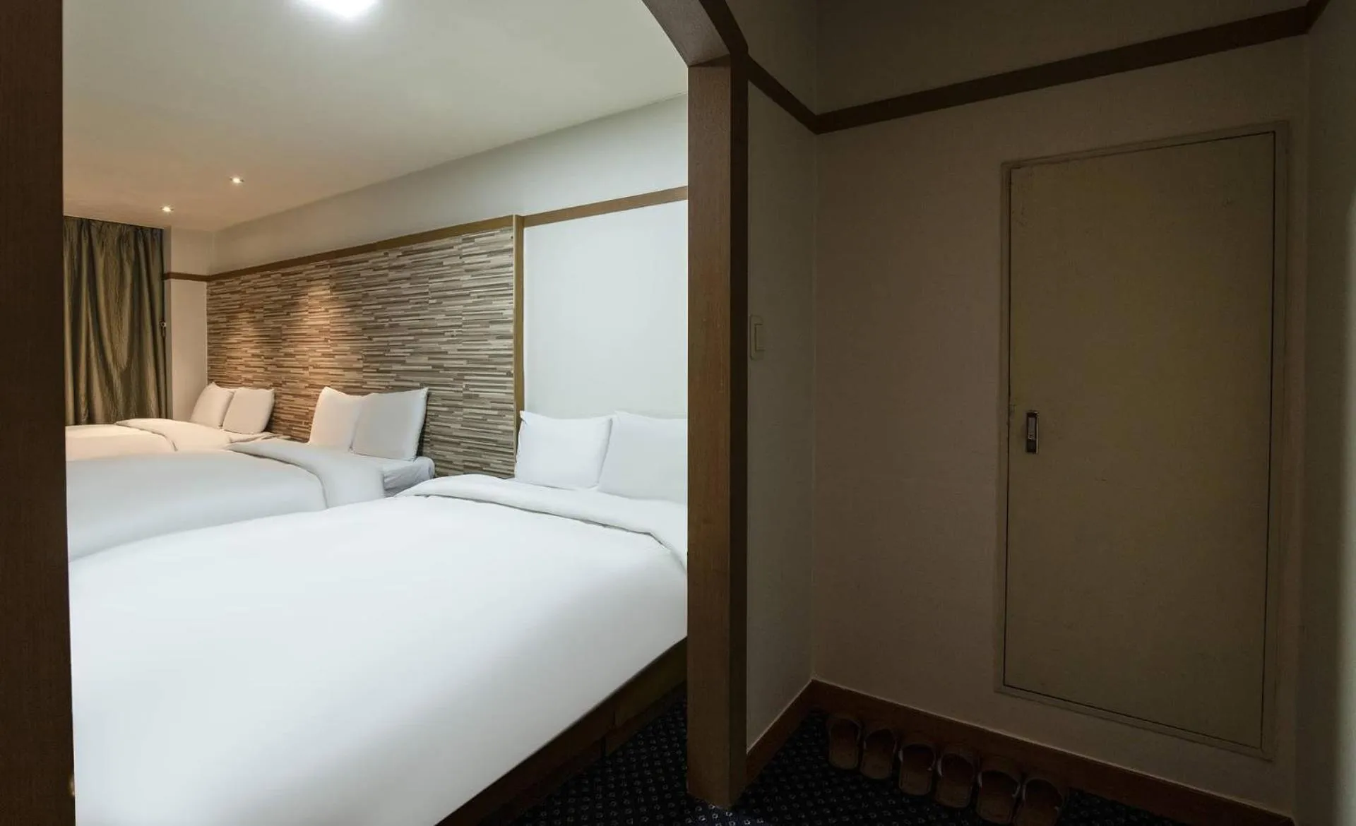 Bed in Incheon Airport Hotel Zeumes