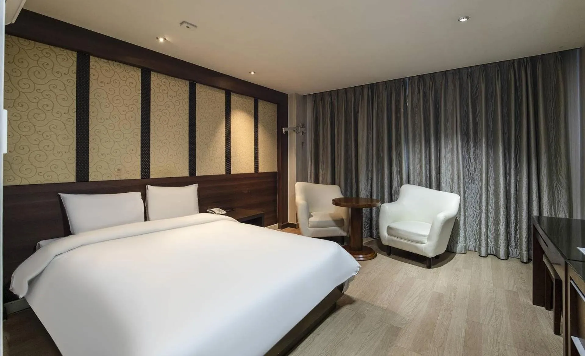 Bed in Incheon Airport Hotel Zeumes