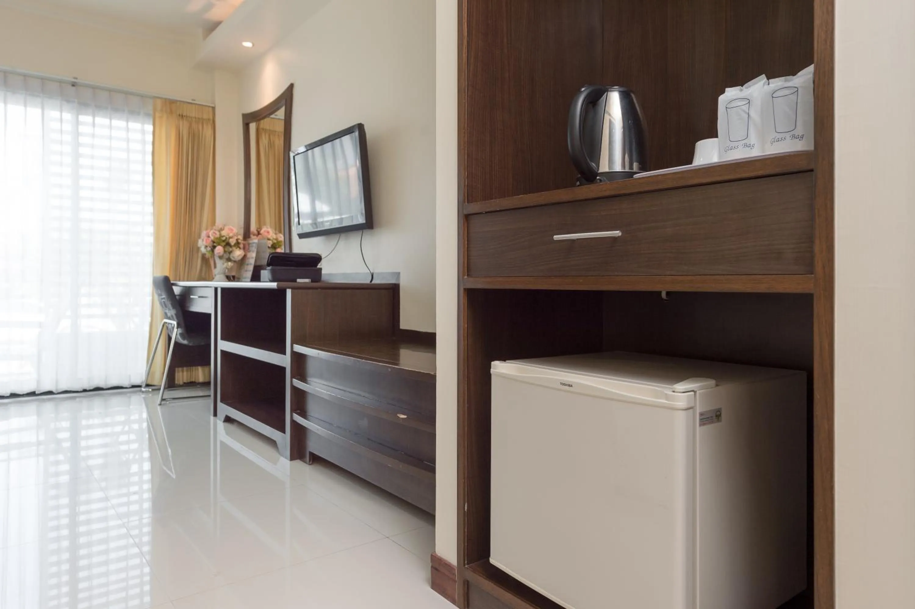 Coffee/tea facilities in Chayadol Resort - SHA Extra Plus