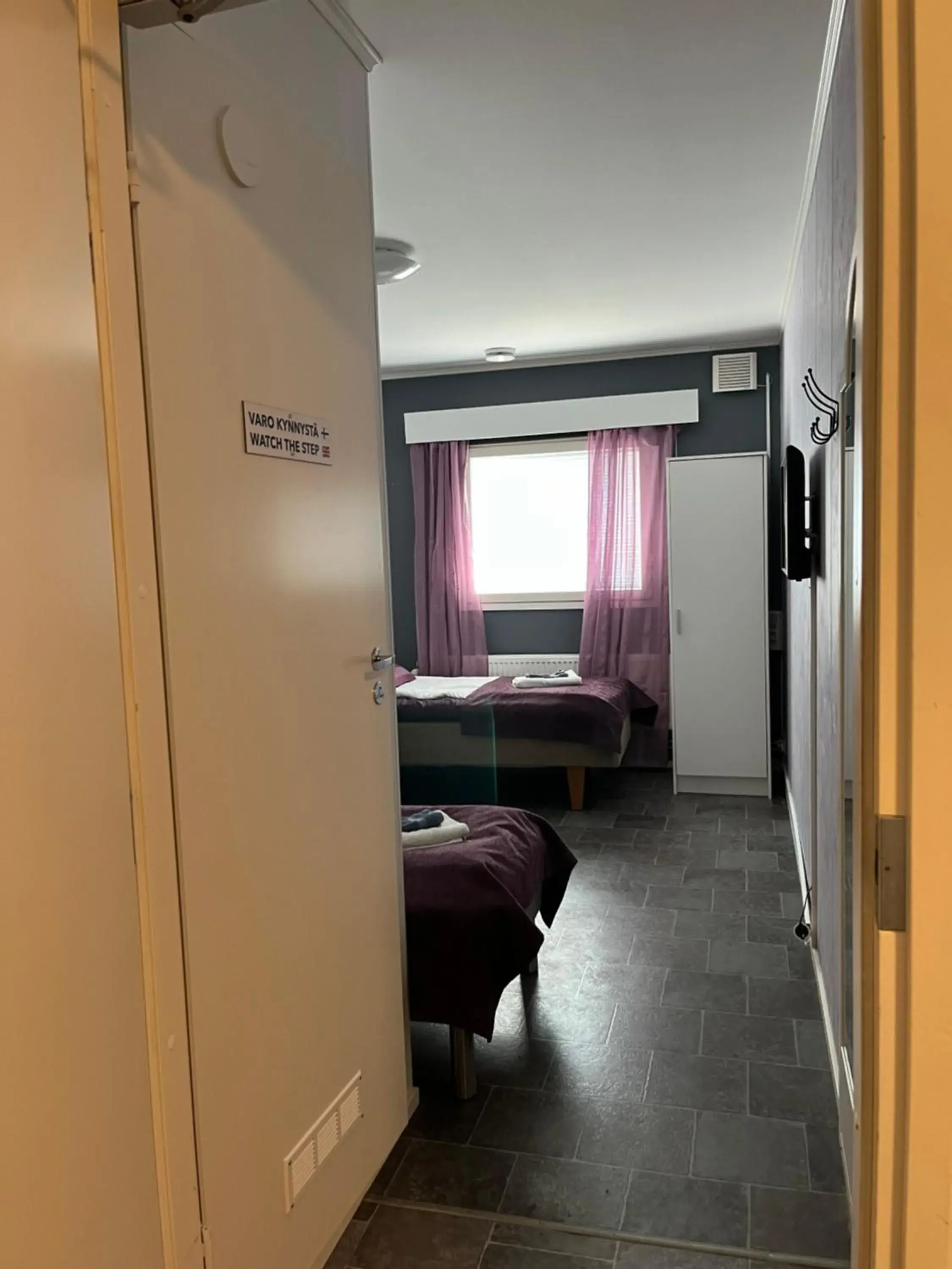 Economy Twin Room in Hotelli Keskipiste Economy Twin Room in Hotelli Keskipiste