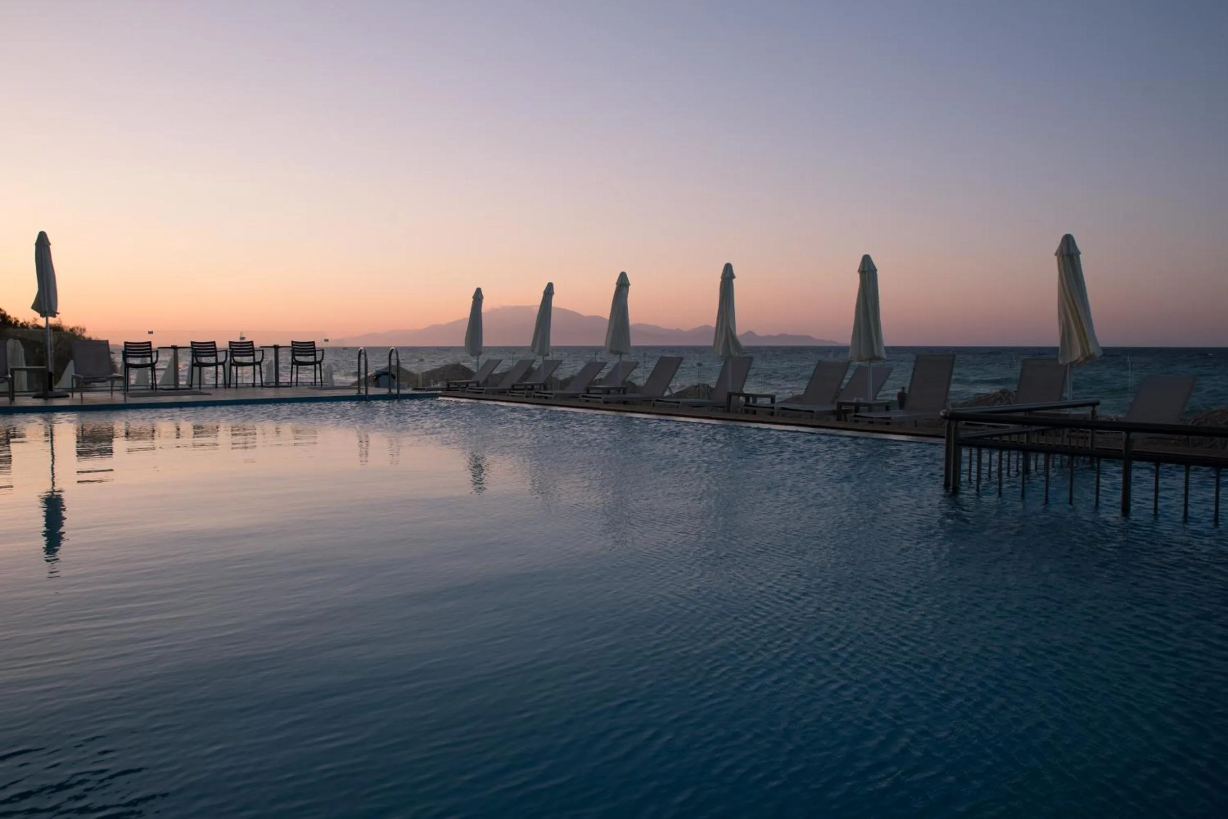 Swimming pool in Golden Coast Beachfront Resort