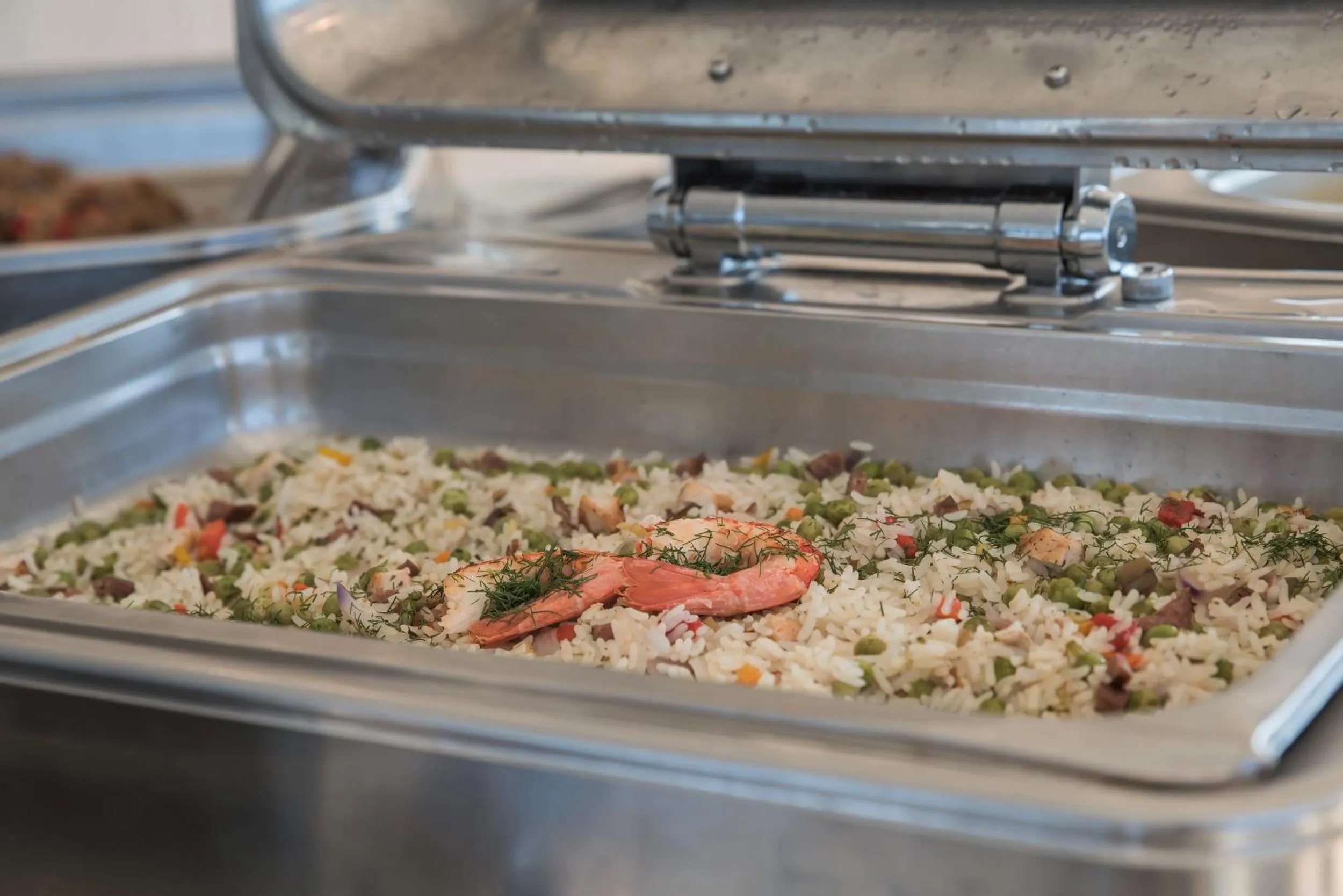 Food and drinks in Golden Coast Beachfront Resort