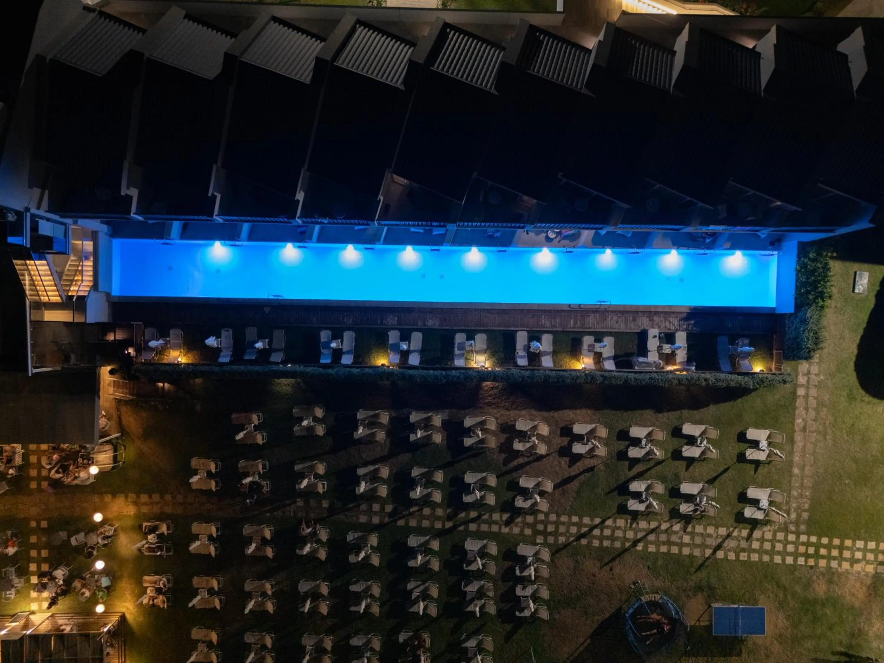 Swimming pool in Golden Coast Beachfront Resort
