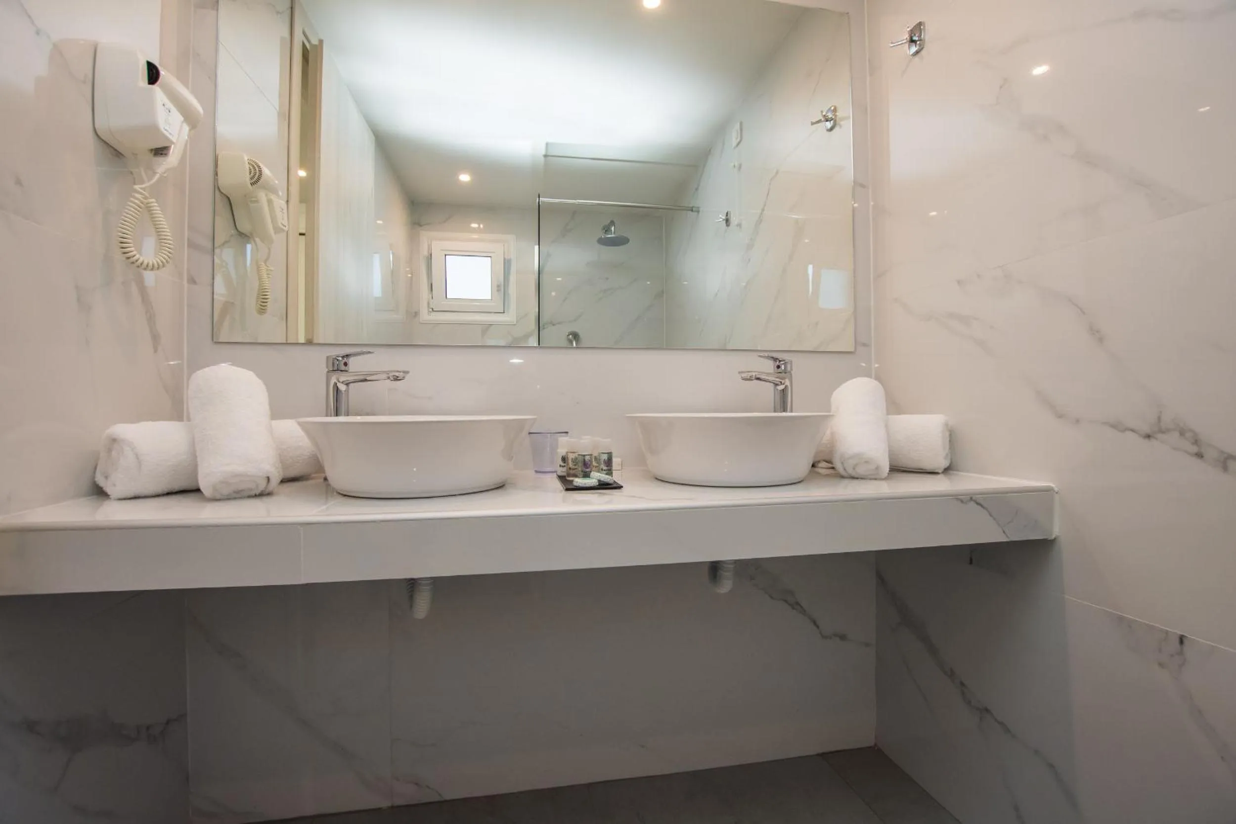 Bathroom in Golden Coast Beachfront Resort