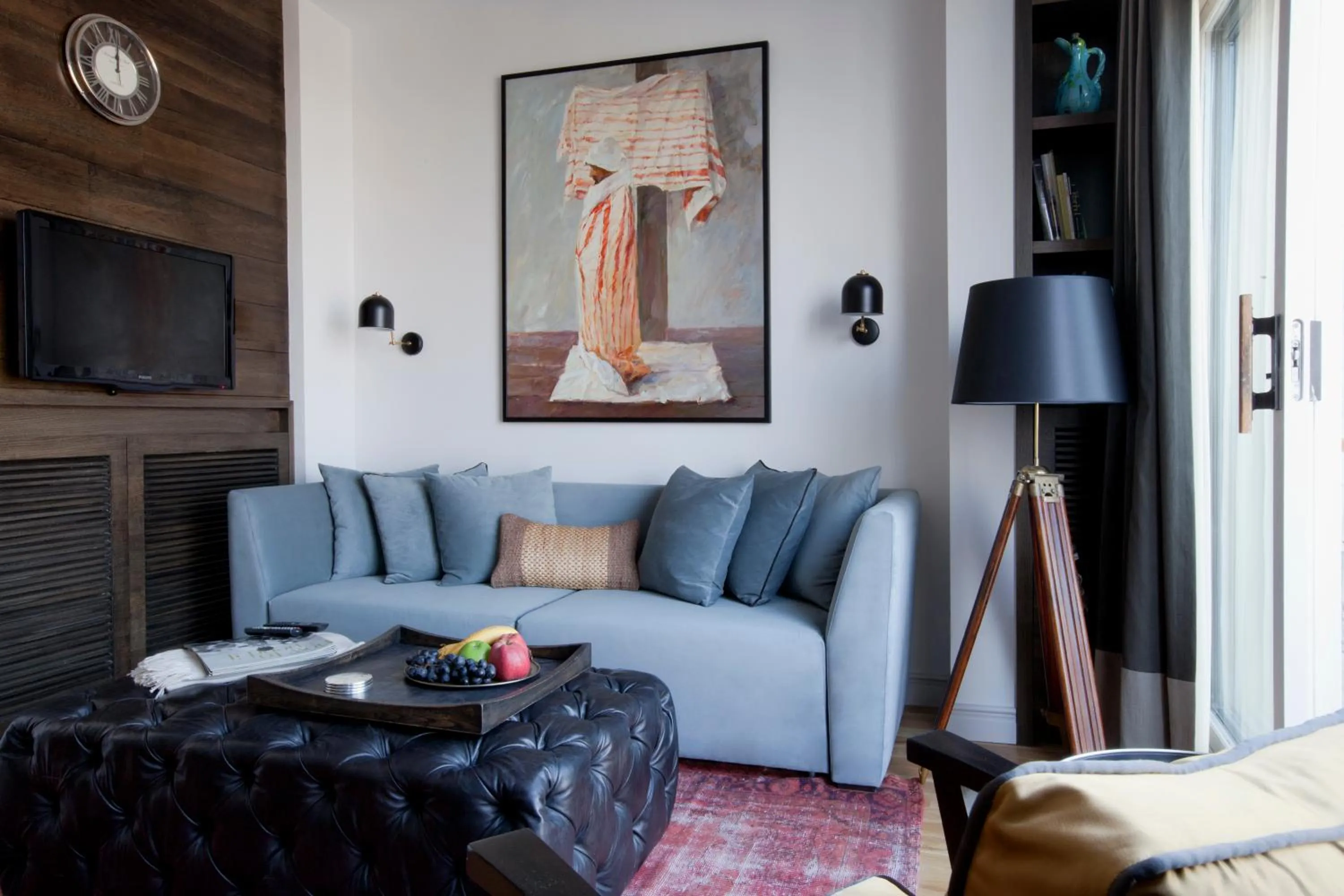 Seating area in Urban Suites