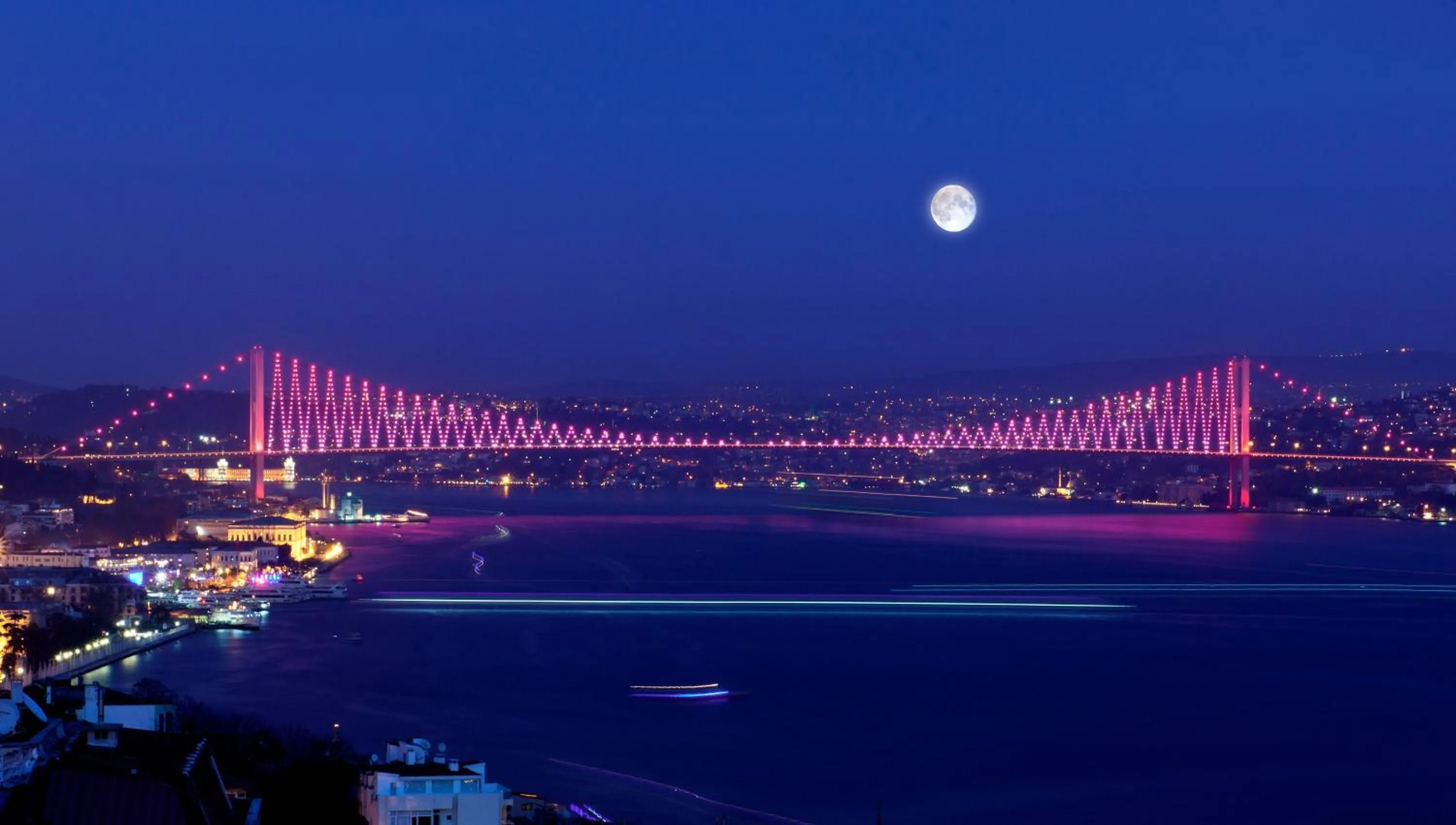 Night in Urban Suites