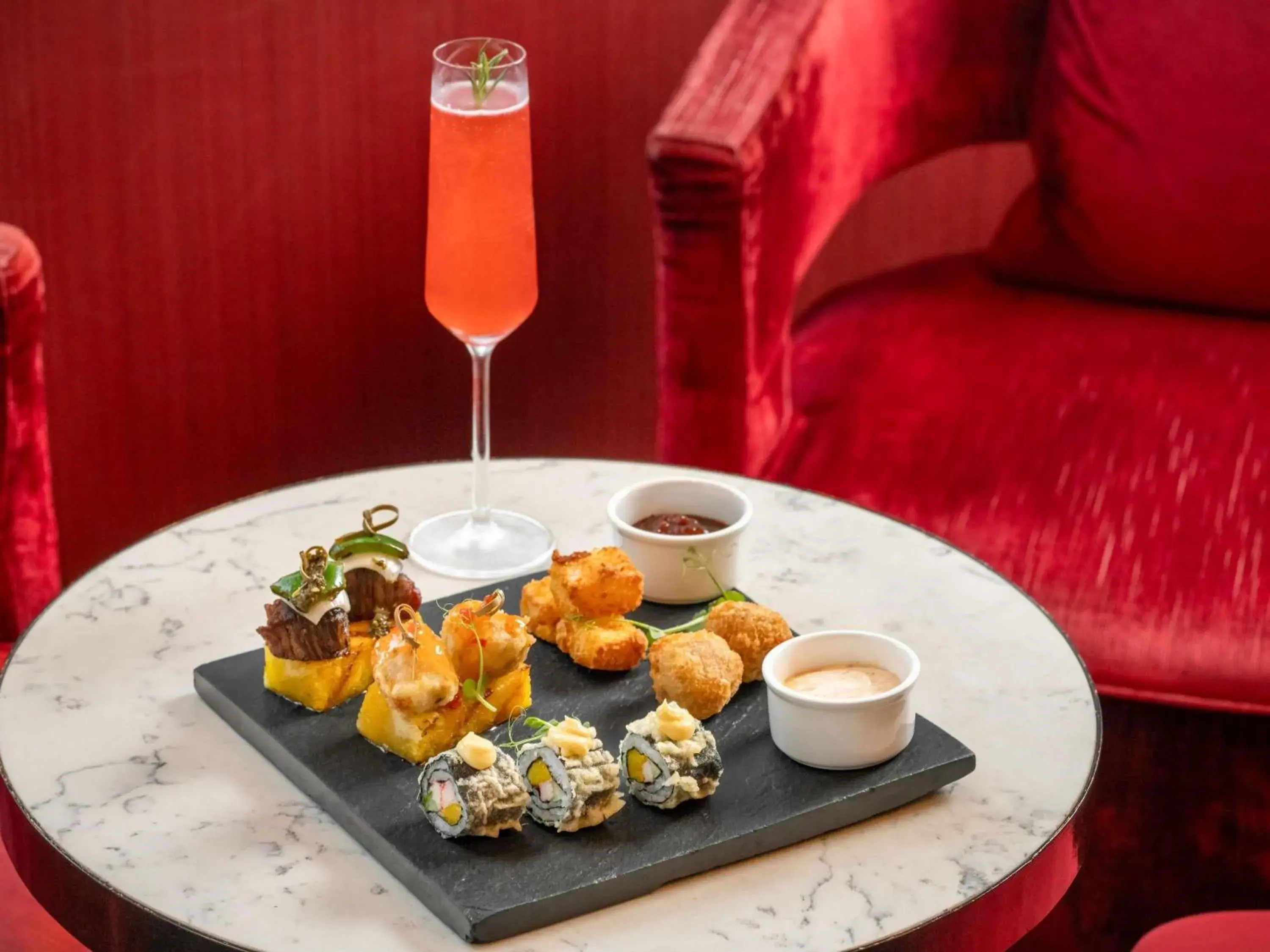 Lounge or bar in Raffles Makati Lounge or bar in Raffles Makati