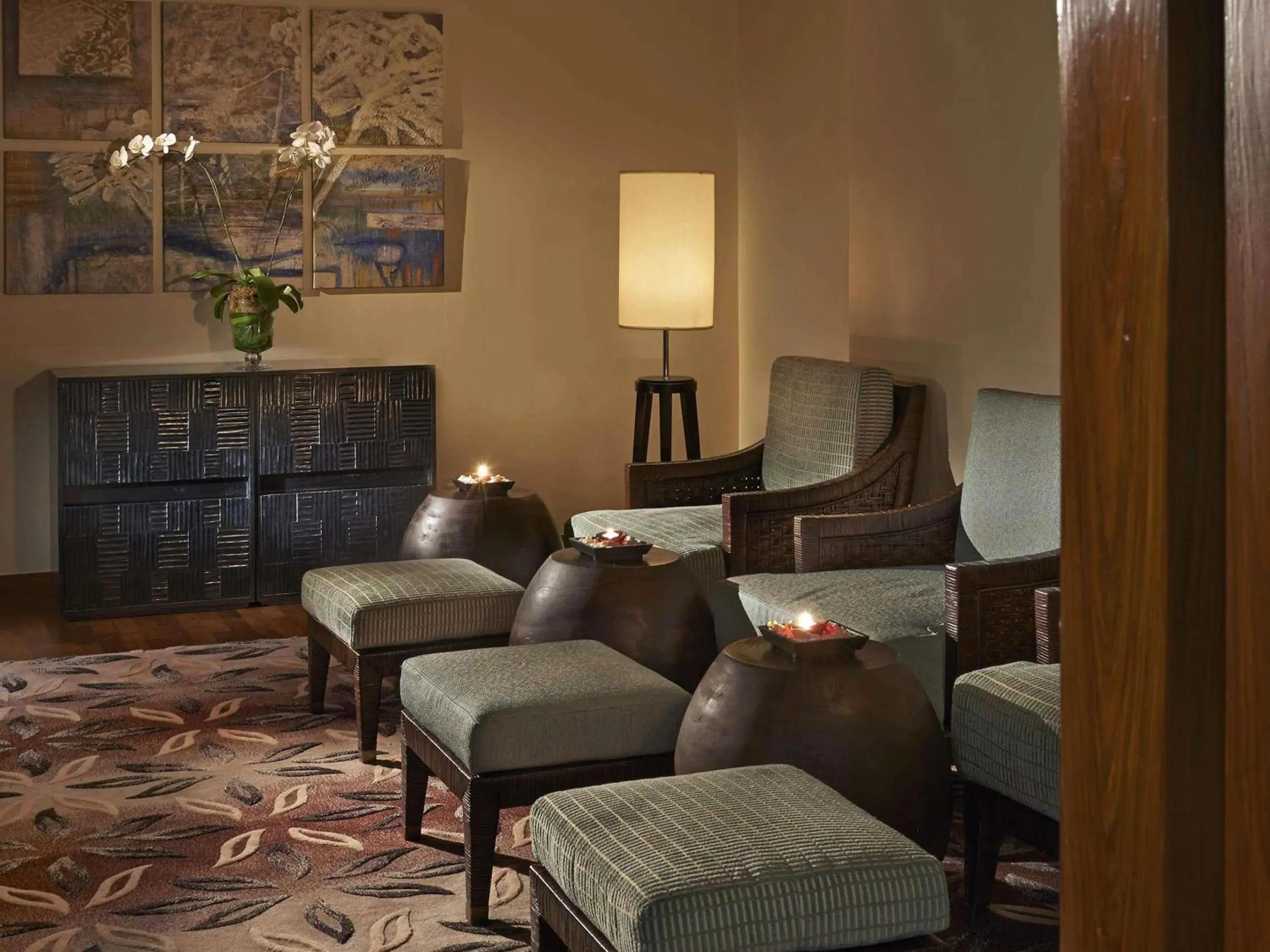 Spa and wellness centre/facilities in Raffles Makati Spa and wellness centre/facilities in Raffles Makati