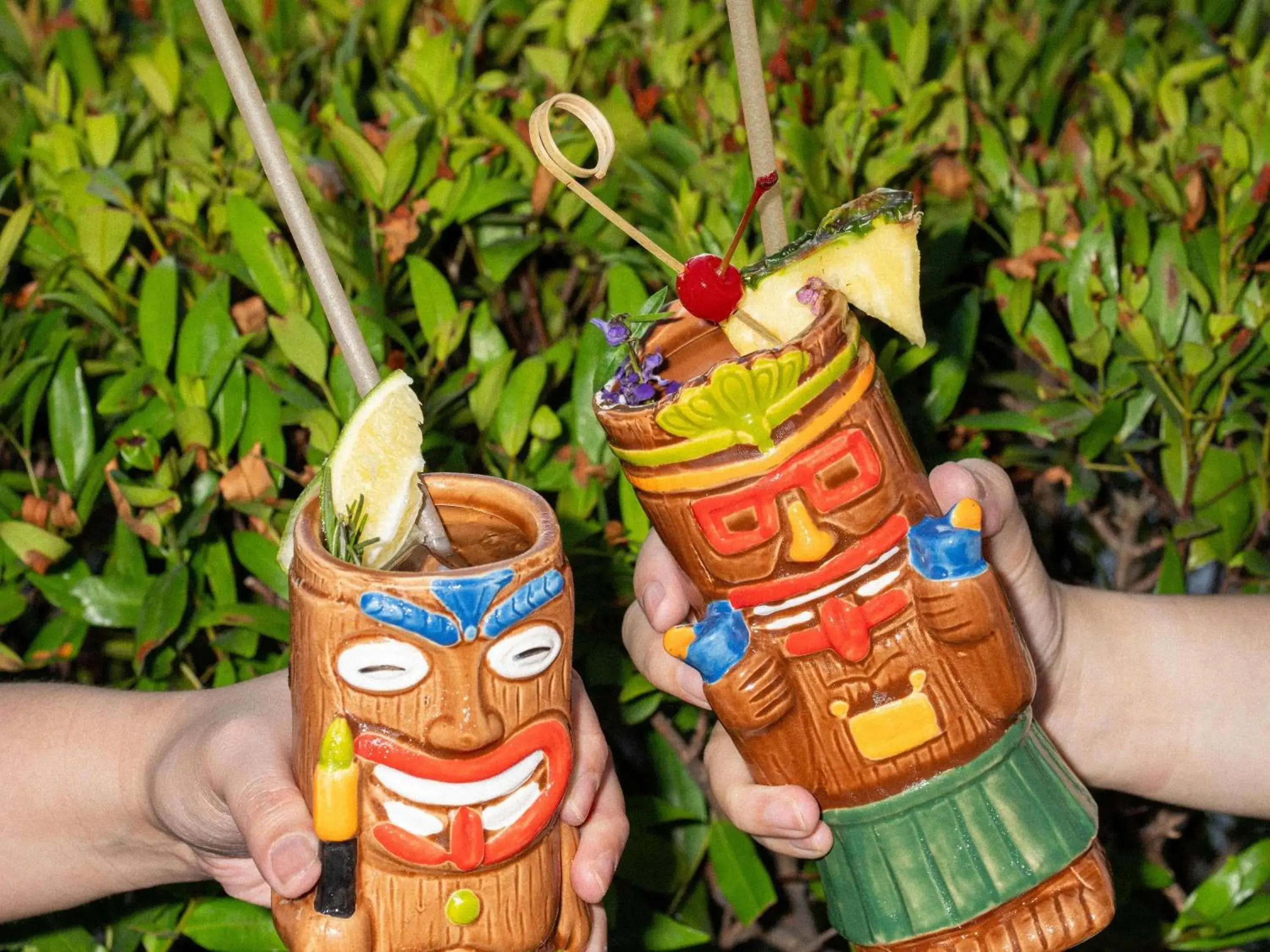 Lounge or bar in Raffles Makati Lounge or bar in Raffles Makati