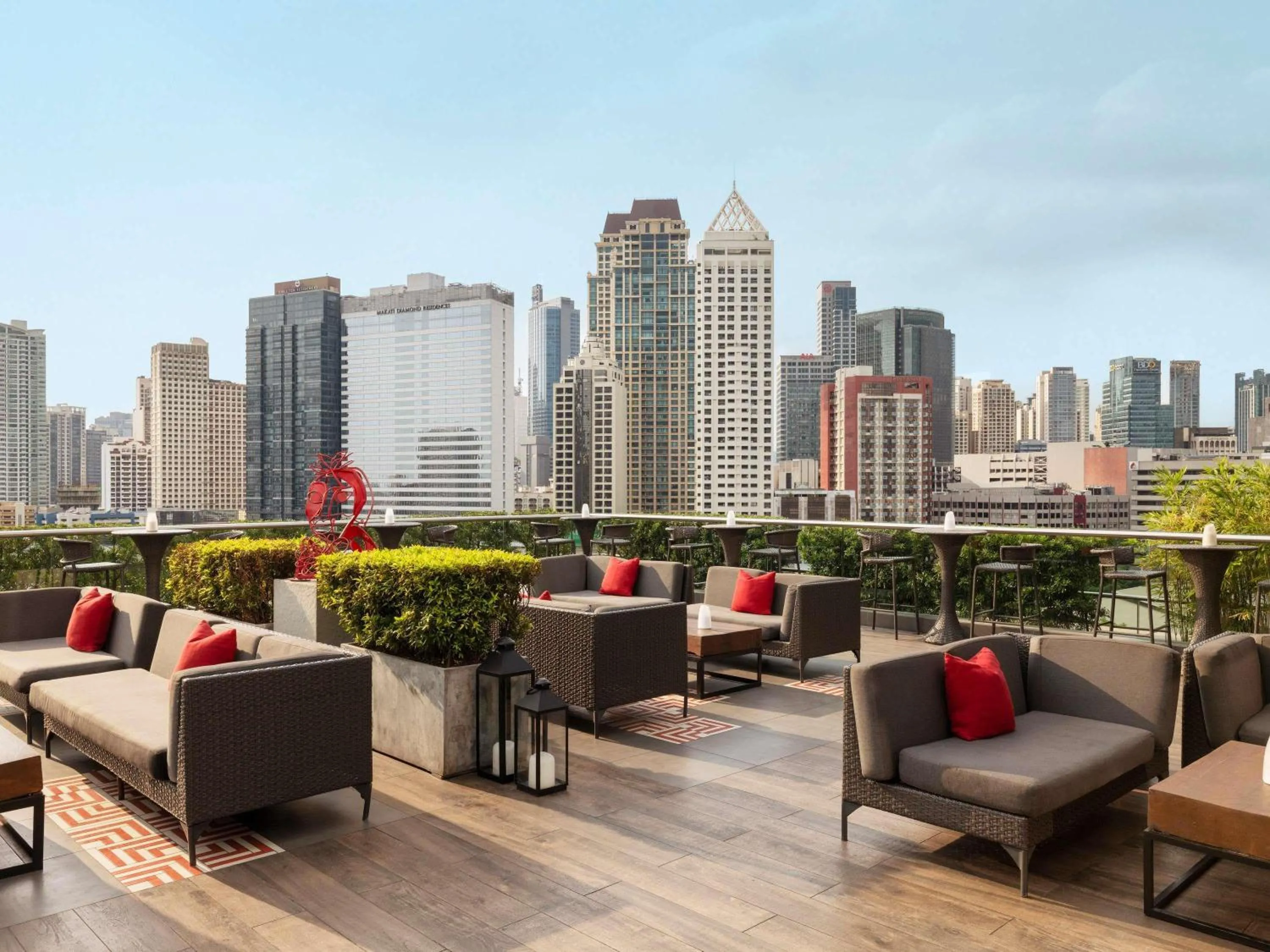 Lounge or bar in Raffles Makati