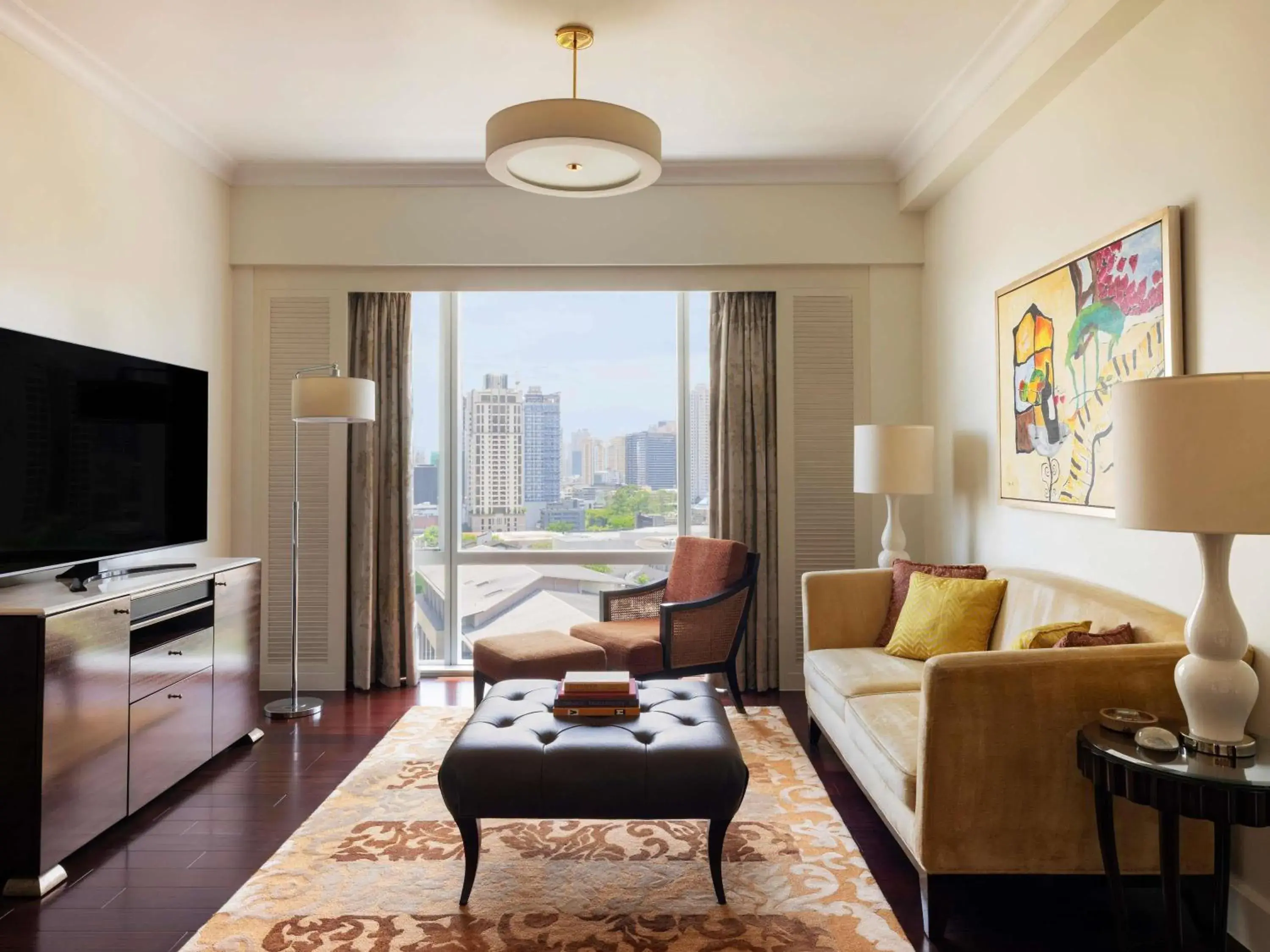 Bedroom in Raffles Makati Bedroom in Raffles Makati