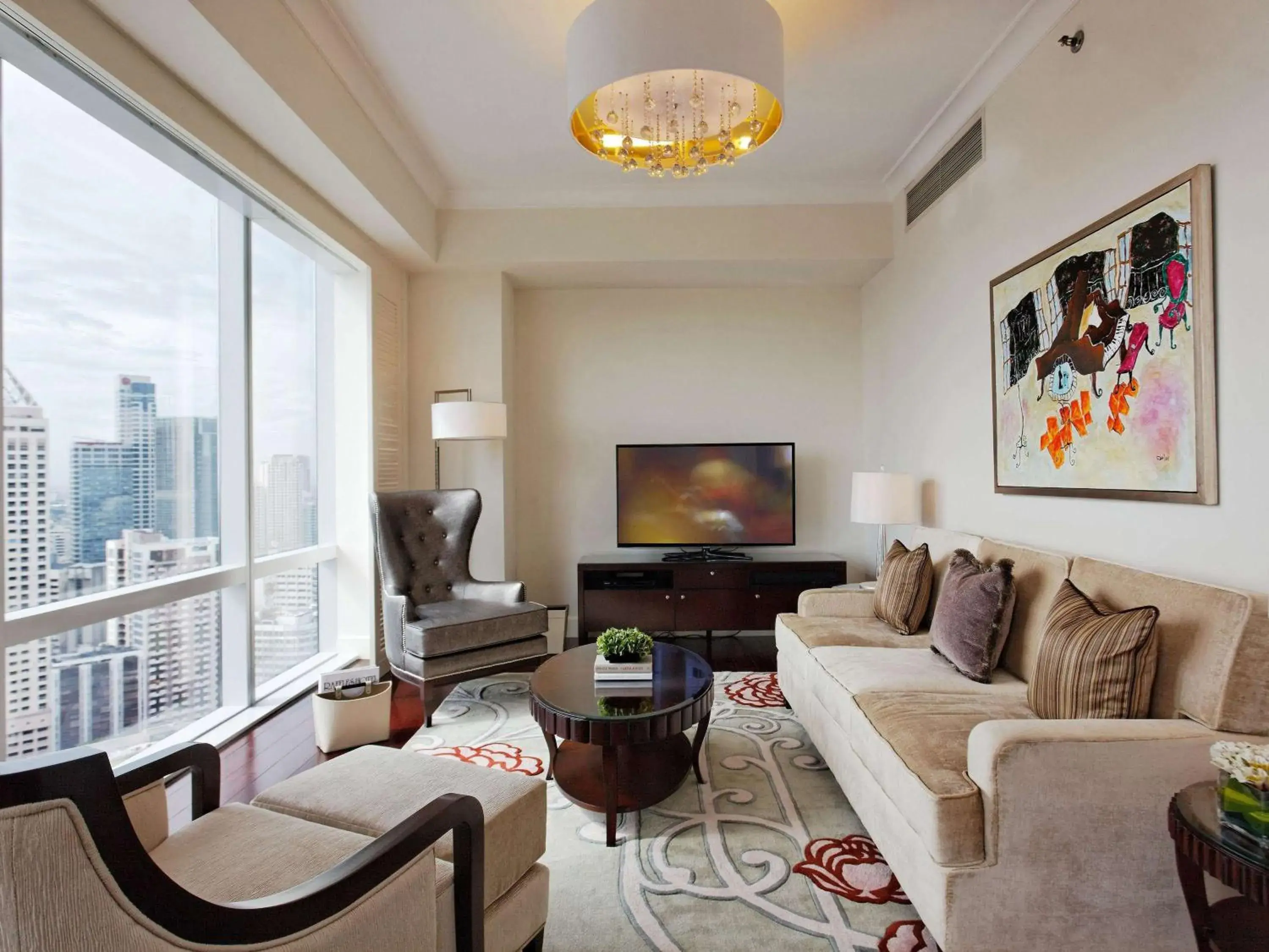 Photo of the whole room in Raffles Makati Photo of the whole room in Raffles Makati
