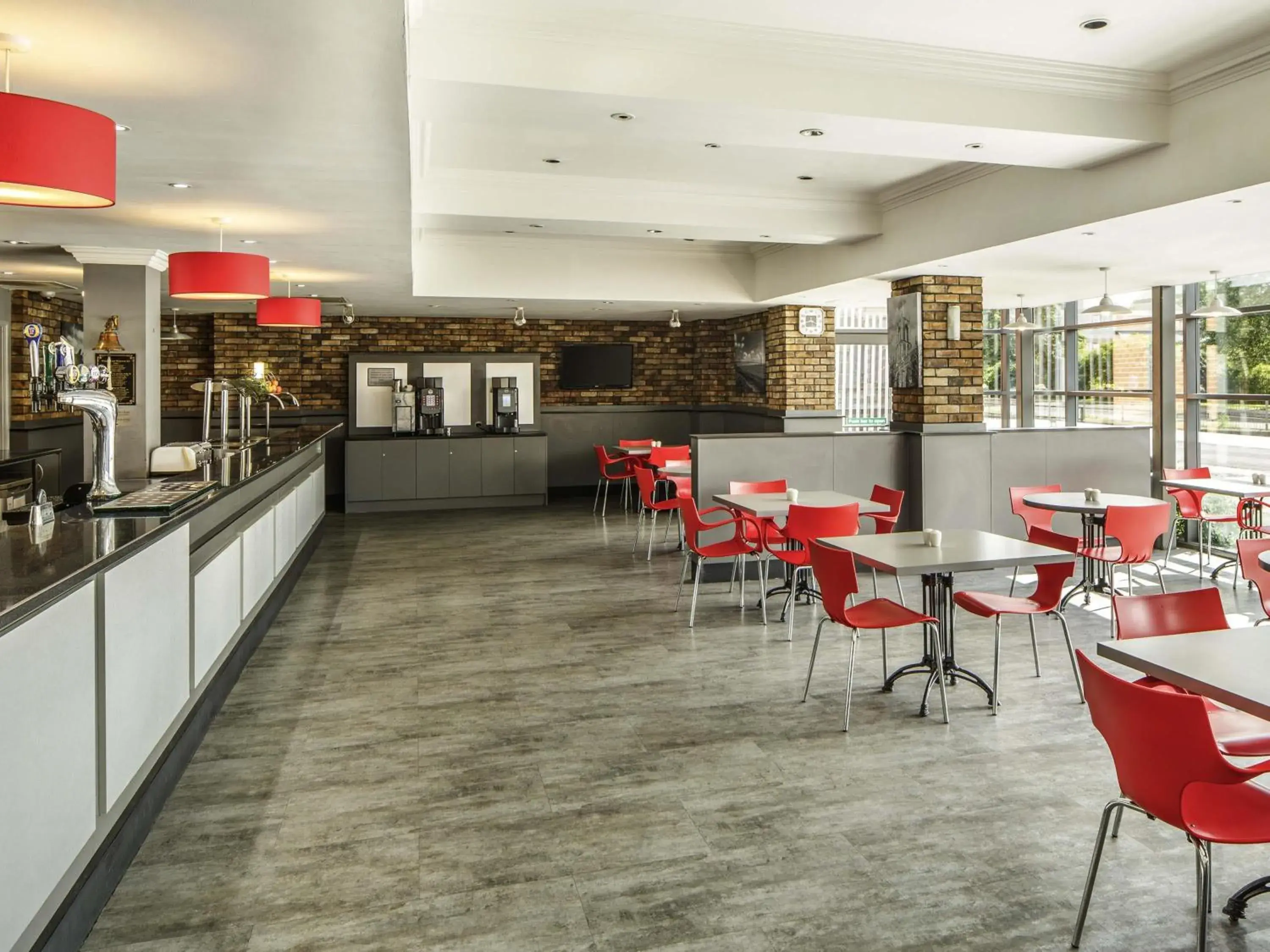 Restaurant/places to eat in ibis Hull City Centre Restaurant/places to eat in ibis Hull City Centre