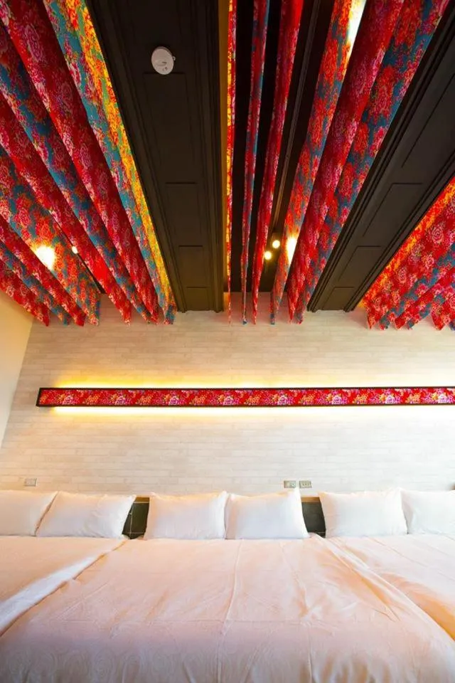 Bed in Liuqiu Antique Tea House