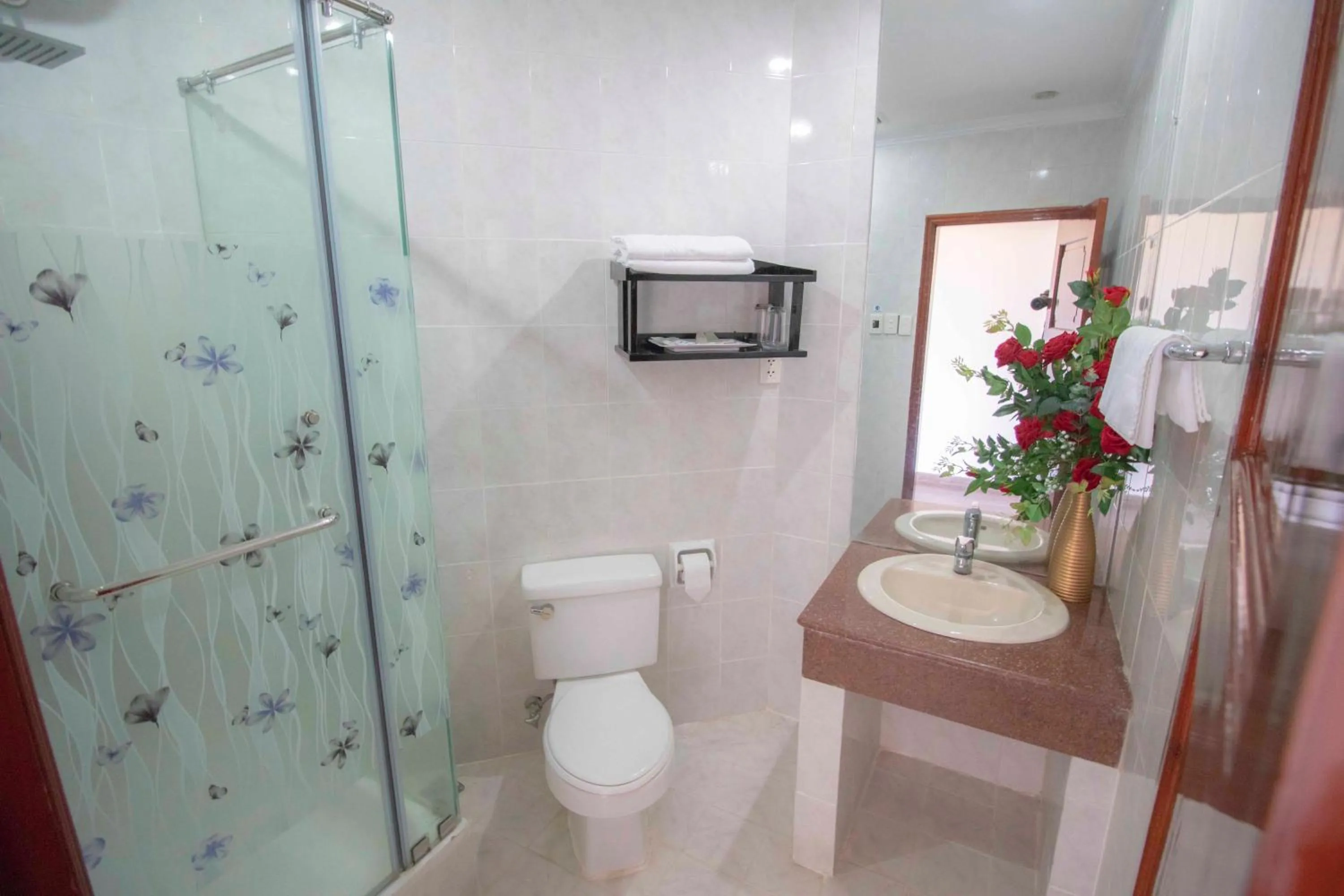 Shower in Vung Tau P&T Hotel