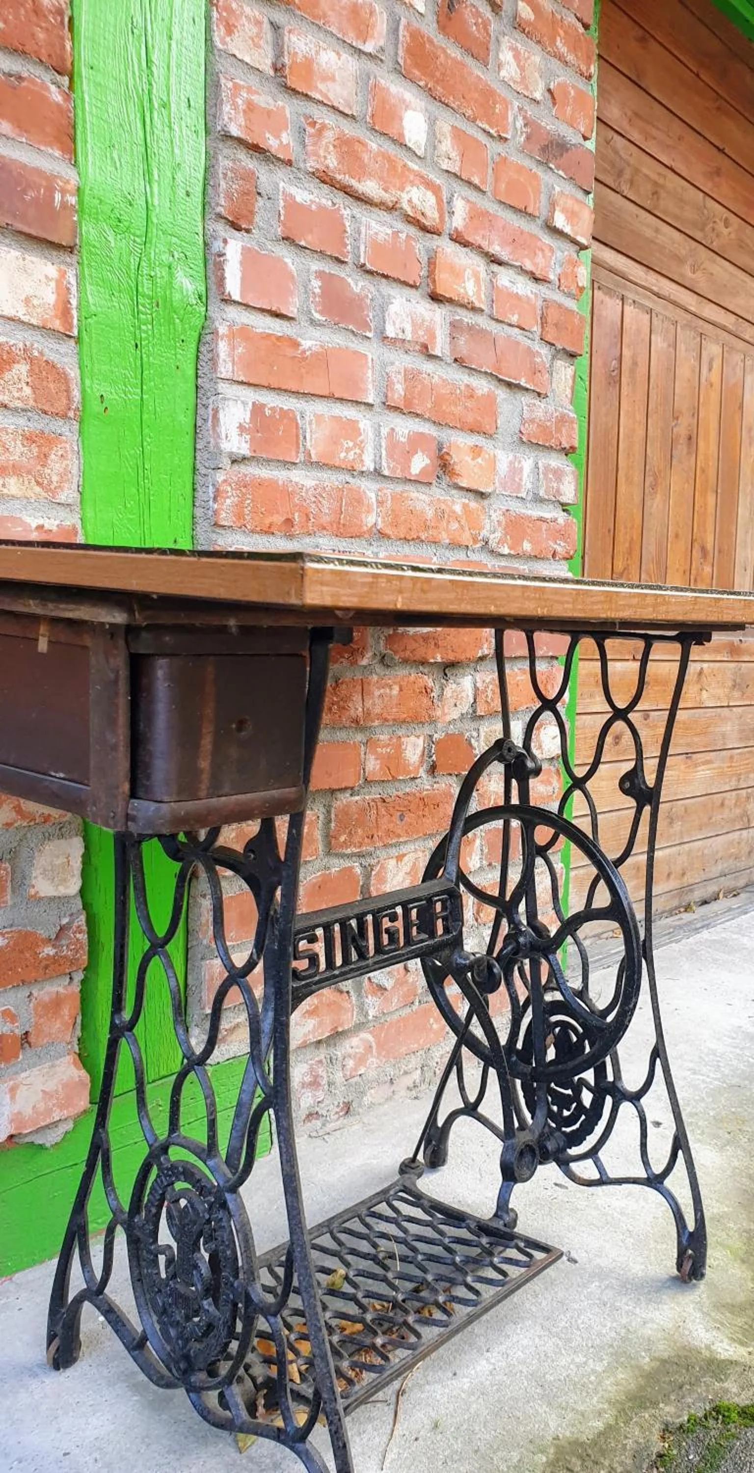 Restaurant/places to eat in Park Inn Resort