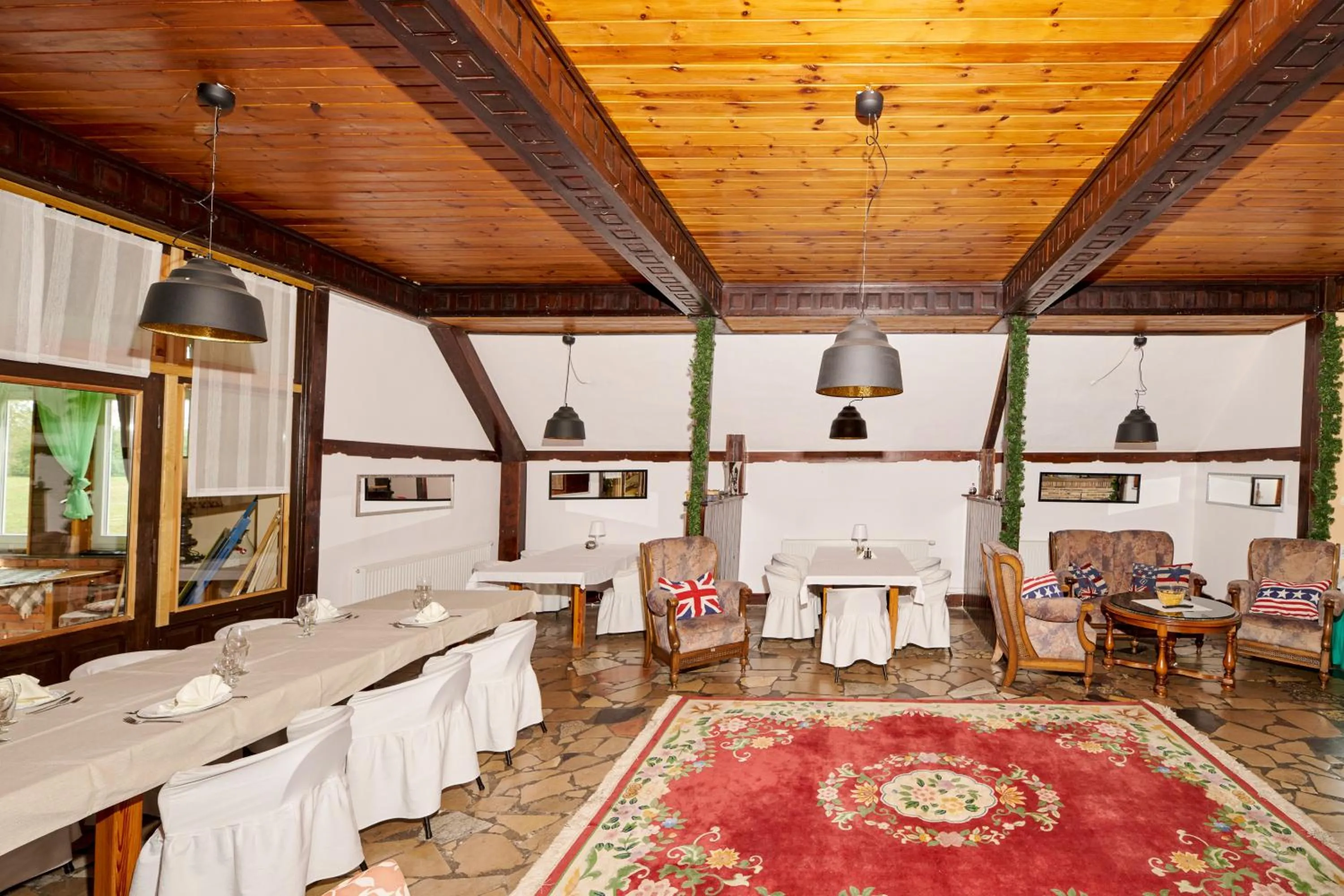 Restaurant/places to eat in Park Inn Resort