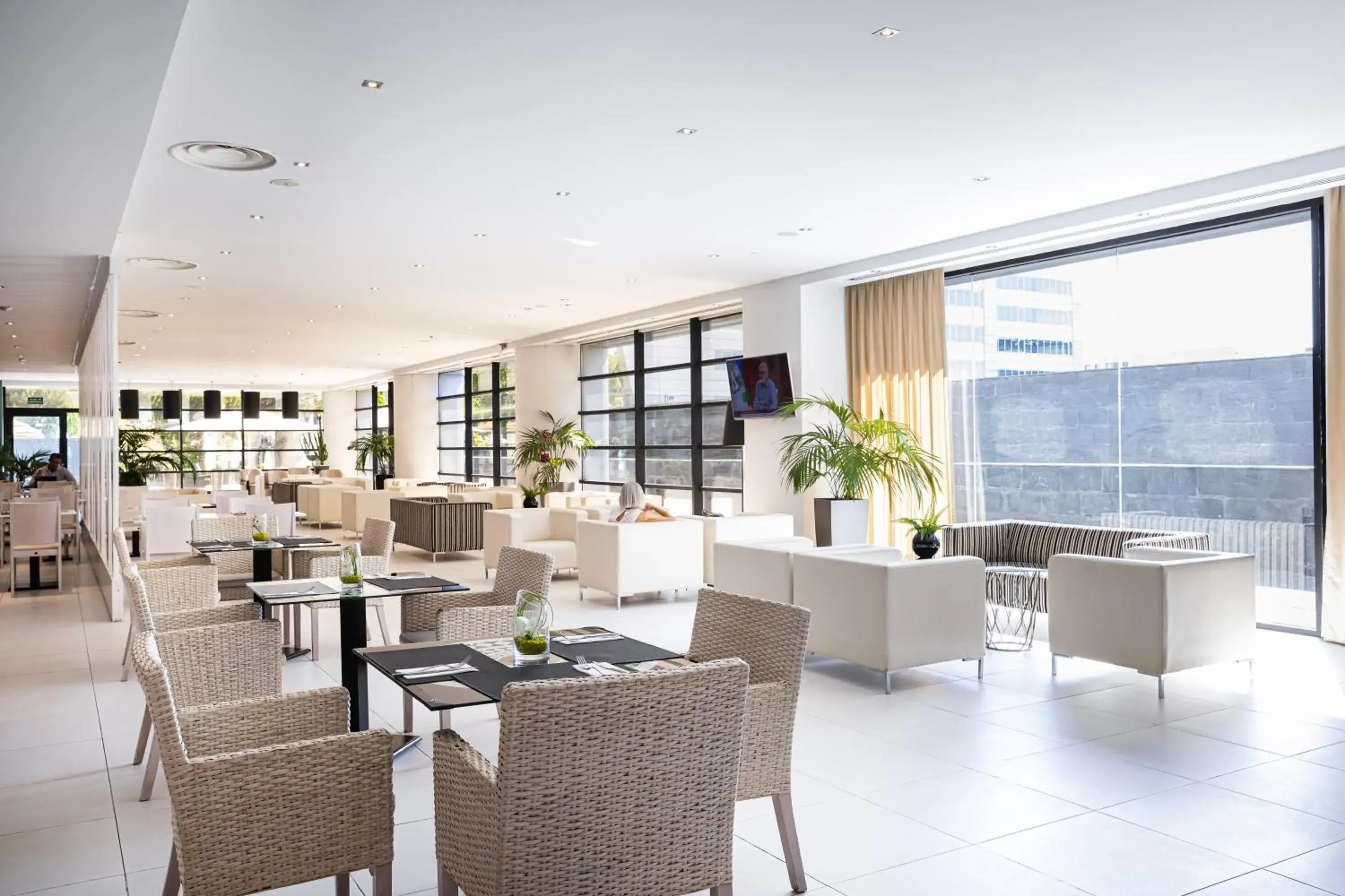 Restaurant/places to eat in Hotel Nuevo Boston Restaurant/places to eat in Hotel Nuevo Boston