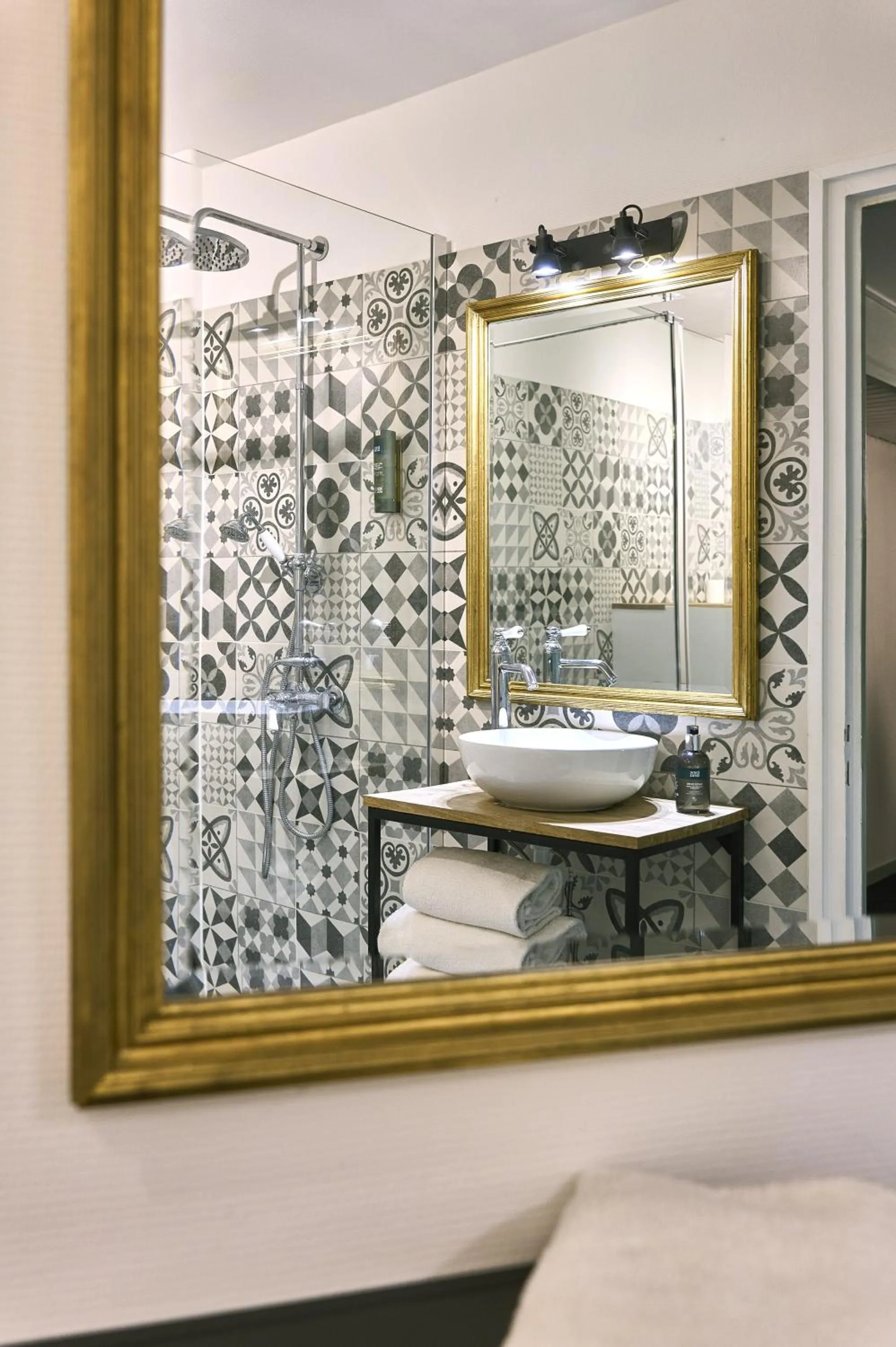 Bathroom in La Flambée