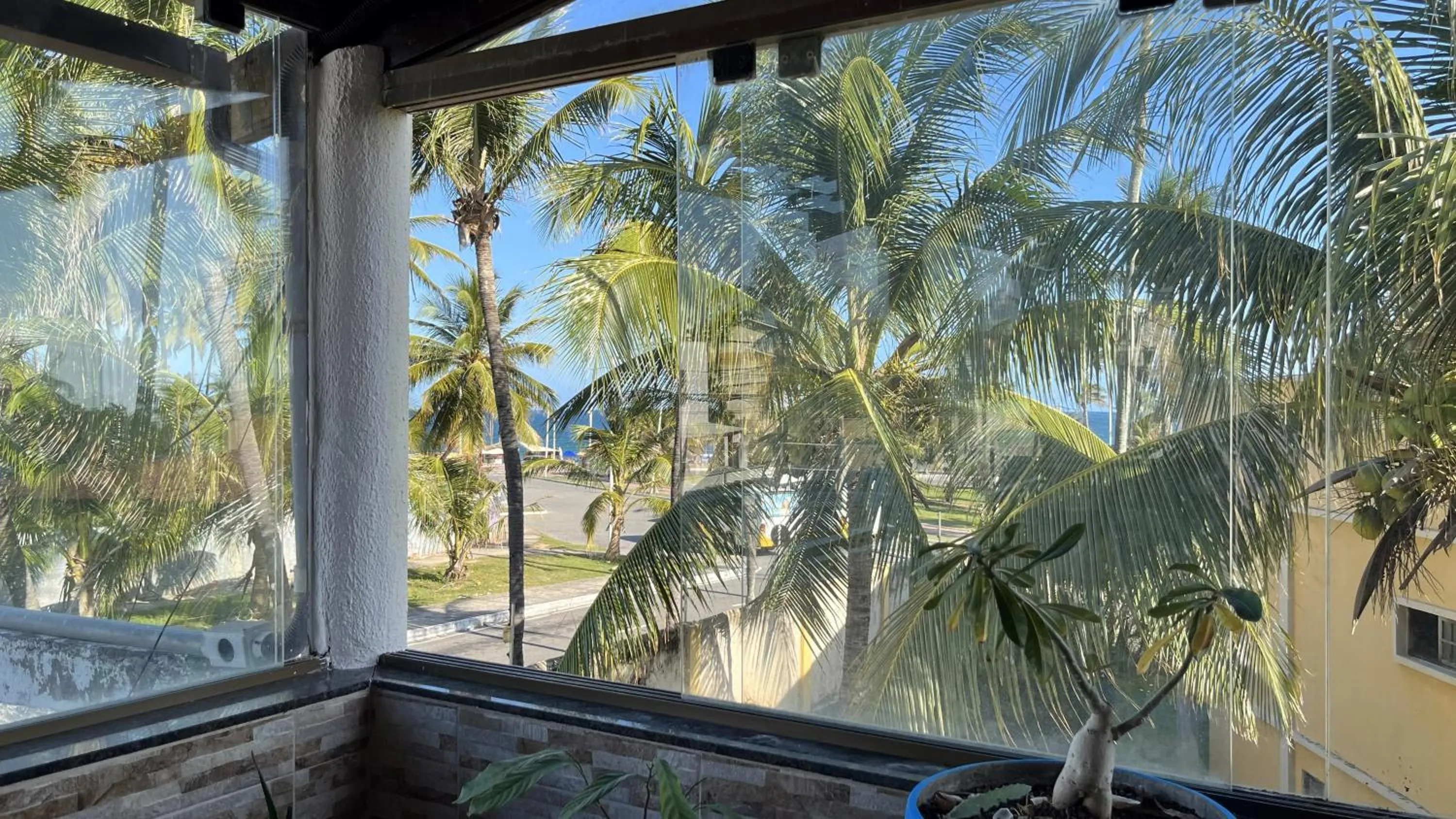 Sea view in FAROL BEACH Suítes