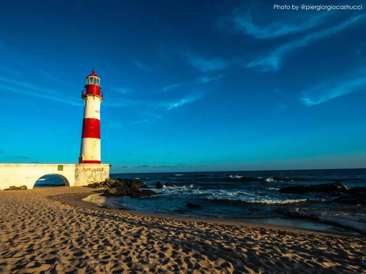 Nearby landmark in FAROL BEACH Suítes