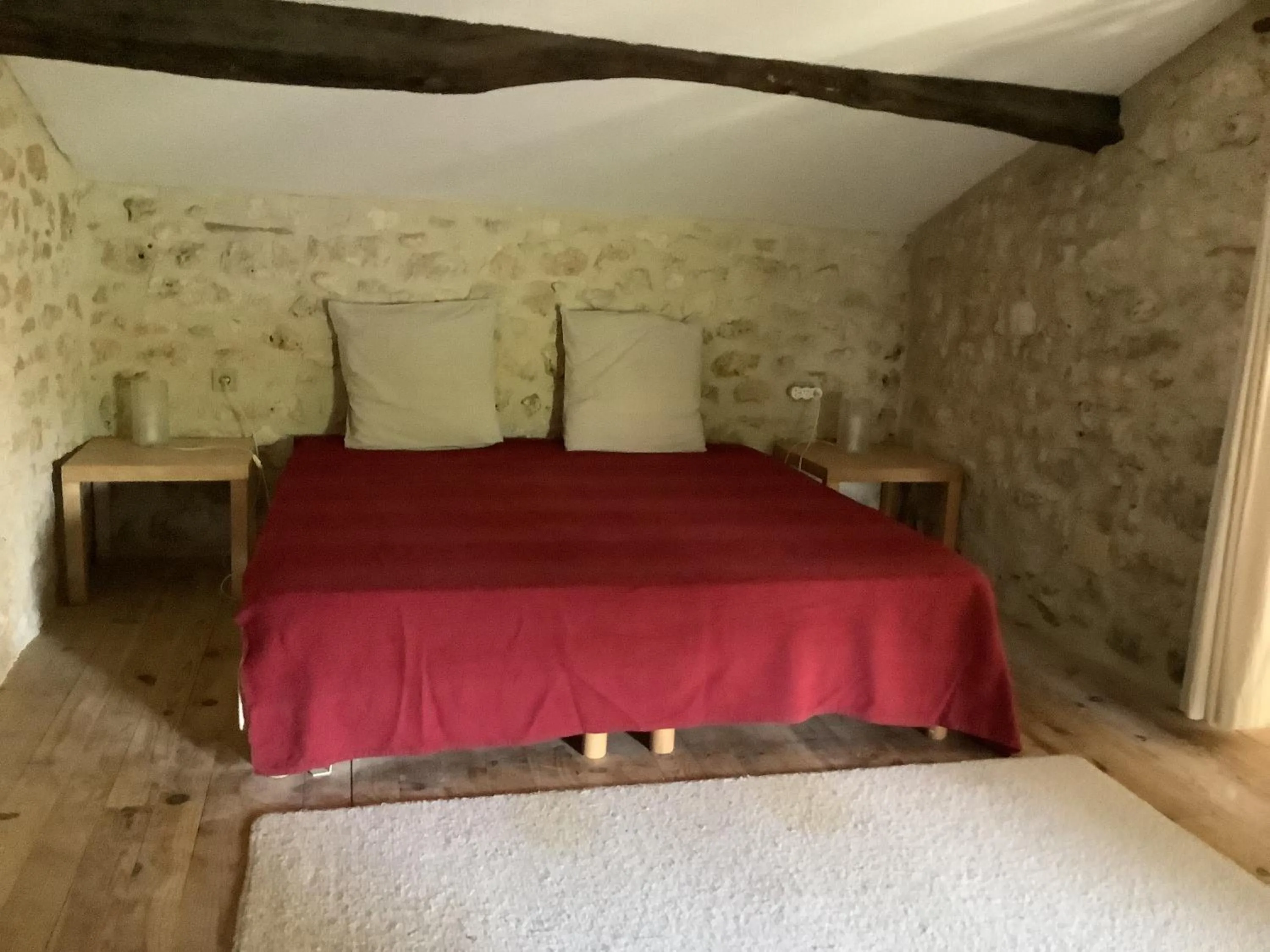 Bed in gîte le cayrols