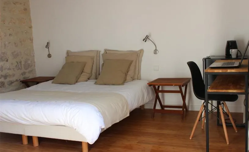Bed in gîte le cayrols